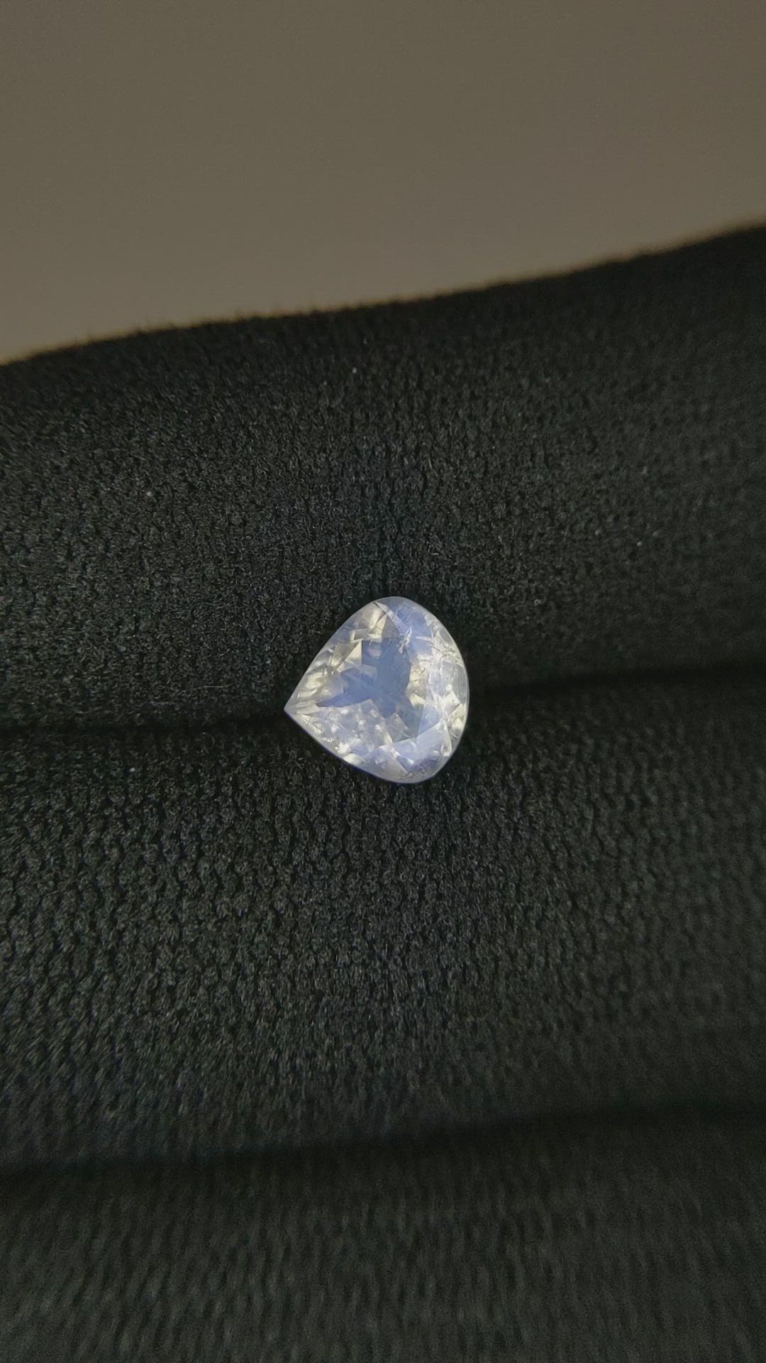 1.10 Ct. White Moonstone from Ceylon (Sri Lanka) Size Video