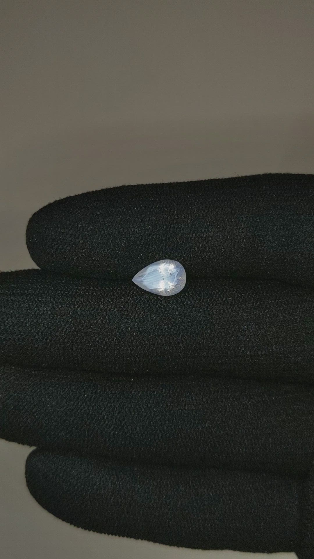 1.35 Ct. White Moonstone from Ceylon (Sri Lanka) Size Video