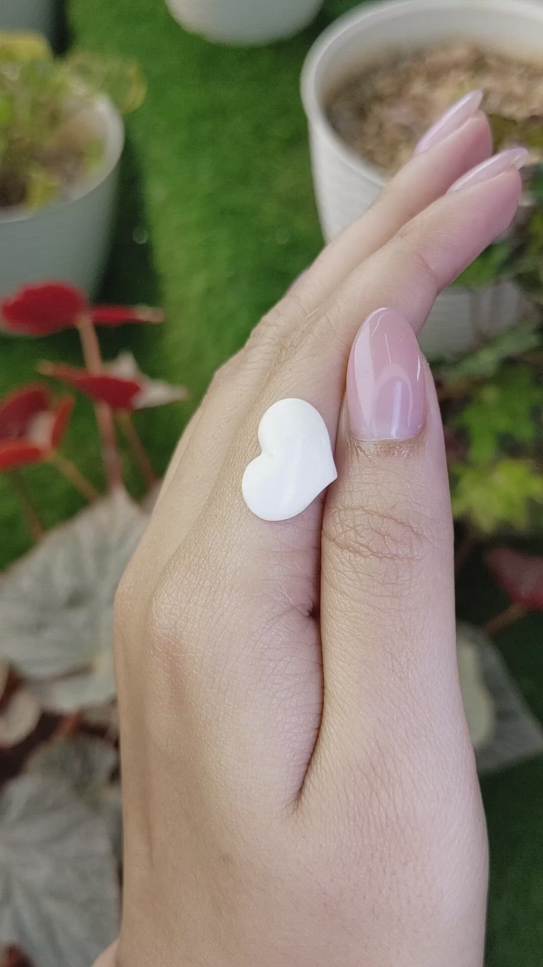 4.03 Ct. Salmon and White Cabochon Coral from Italy Size Video