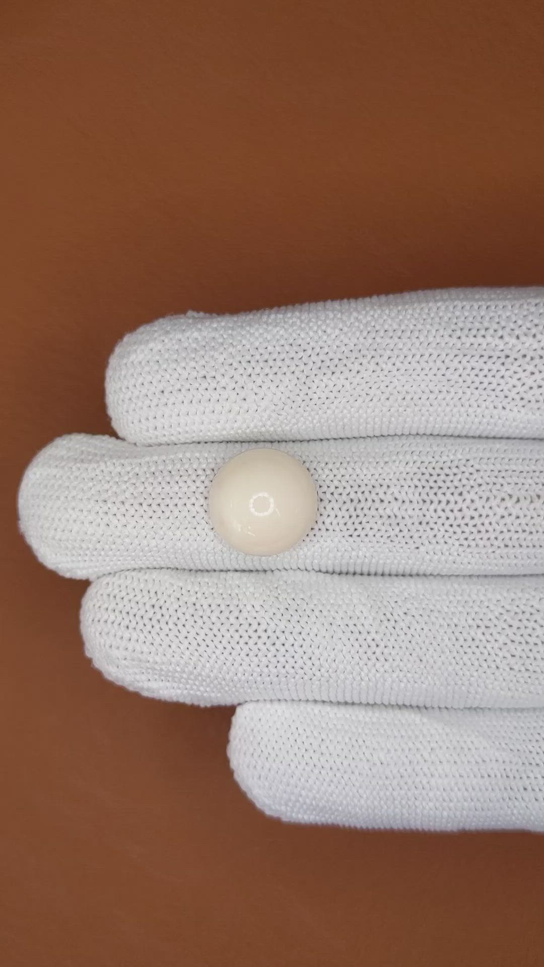 7.75 Ct. Salmon and White Cabochon Coral from Italy Size Video