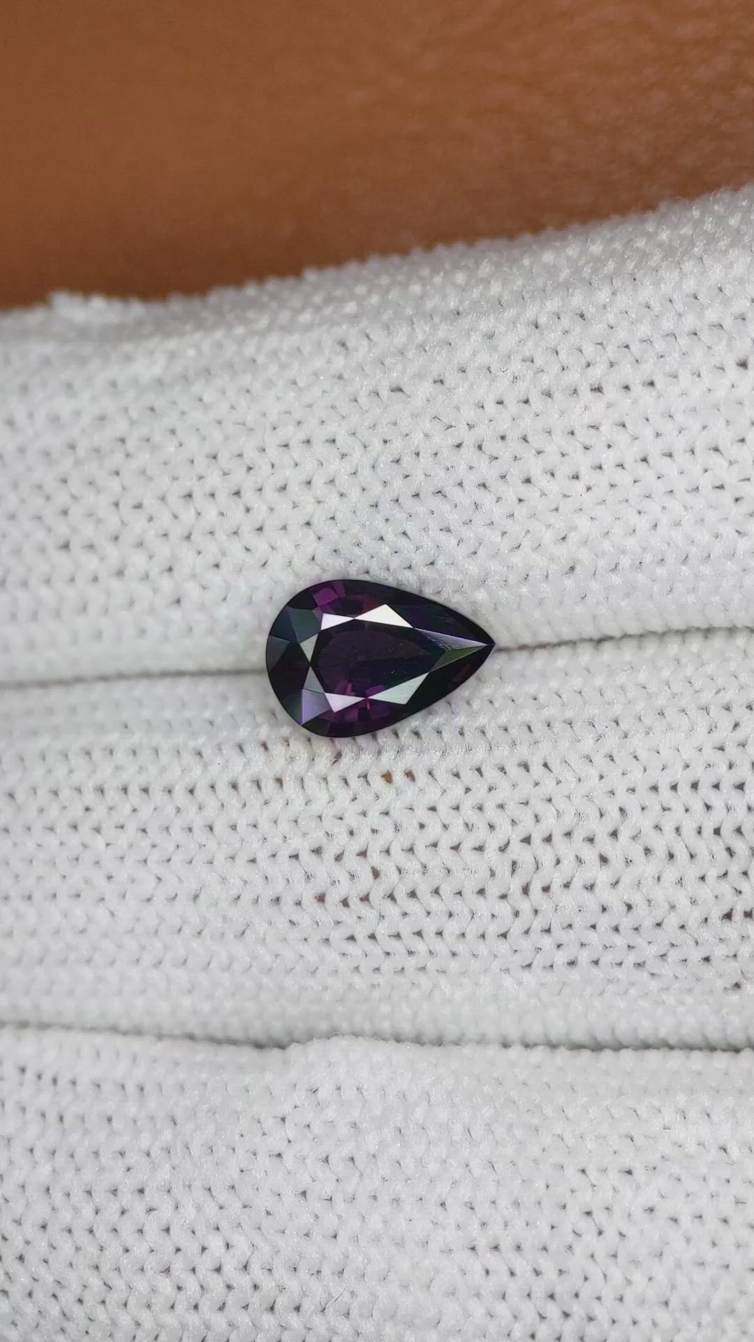 1.72 Ct. Purple Spinel from Ceylon (Sri Lanka) Size Video