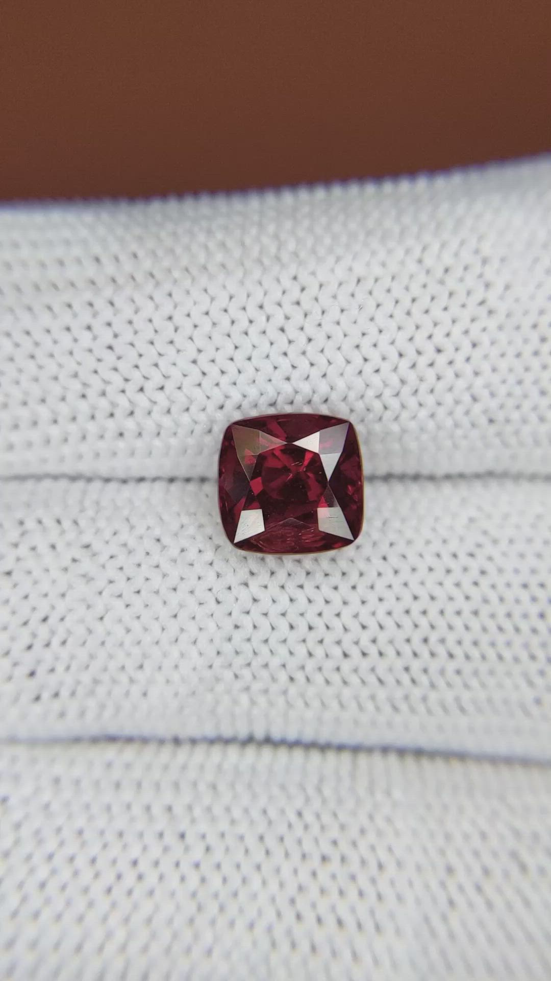 3.16 Ct. Purplish Pink Garnet from Ceylon (Sri Lanka) Size Video