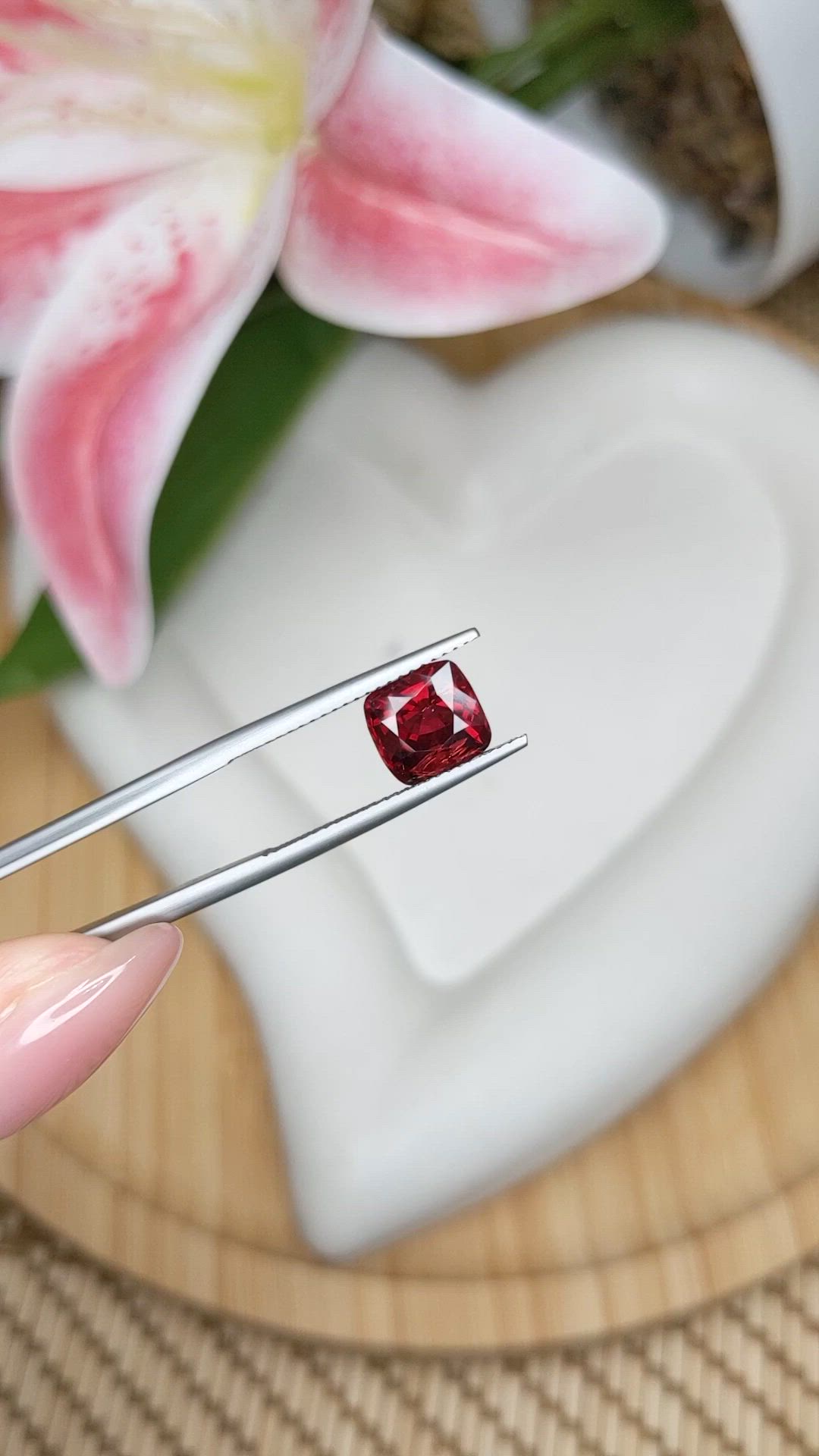 3.16 Ct. Purplish Pink Garnet from Ceylon (Sri Lanka) Size Video