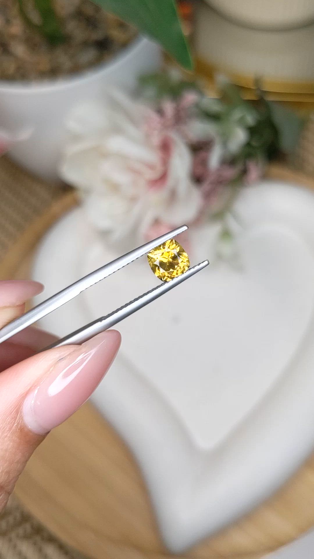 1.00 Ct. Greenish Yellow Chrysoberyl from Ceylon (Sri Lanka) Size Video