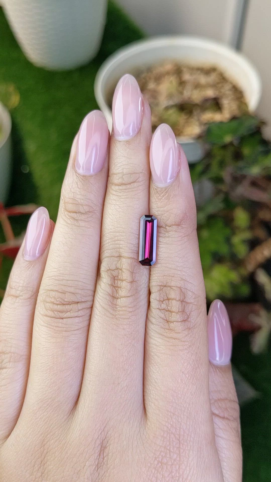 2.30 Ct. Pinkish Purple Garnet from Ceylon (Sri Lanka) Size Video