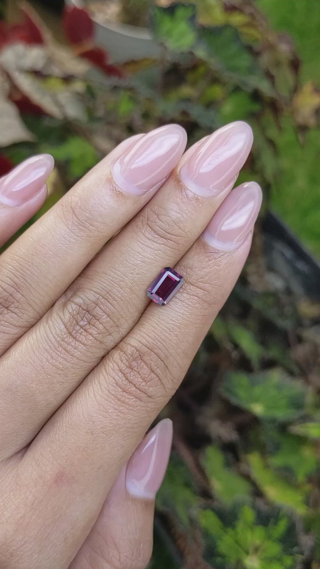 1.32 Ct. Purplish Red Rhodolite Garnet from Ceylon (Sri Lanka) Size Video