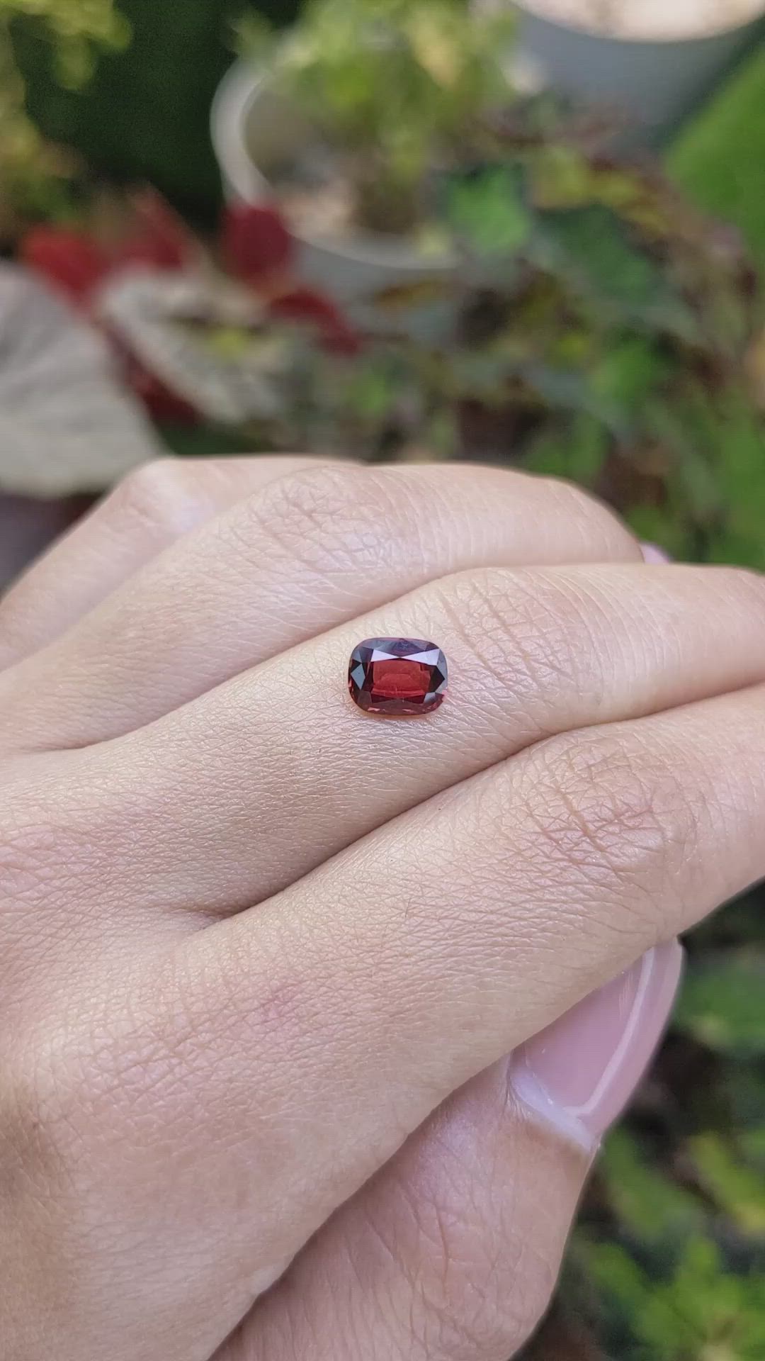 1.33 Ct. Red Rhodolite Garnet from Ceylon (Sri Lanka) Size Video