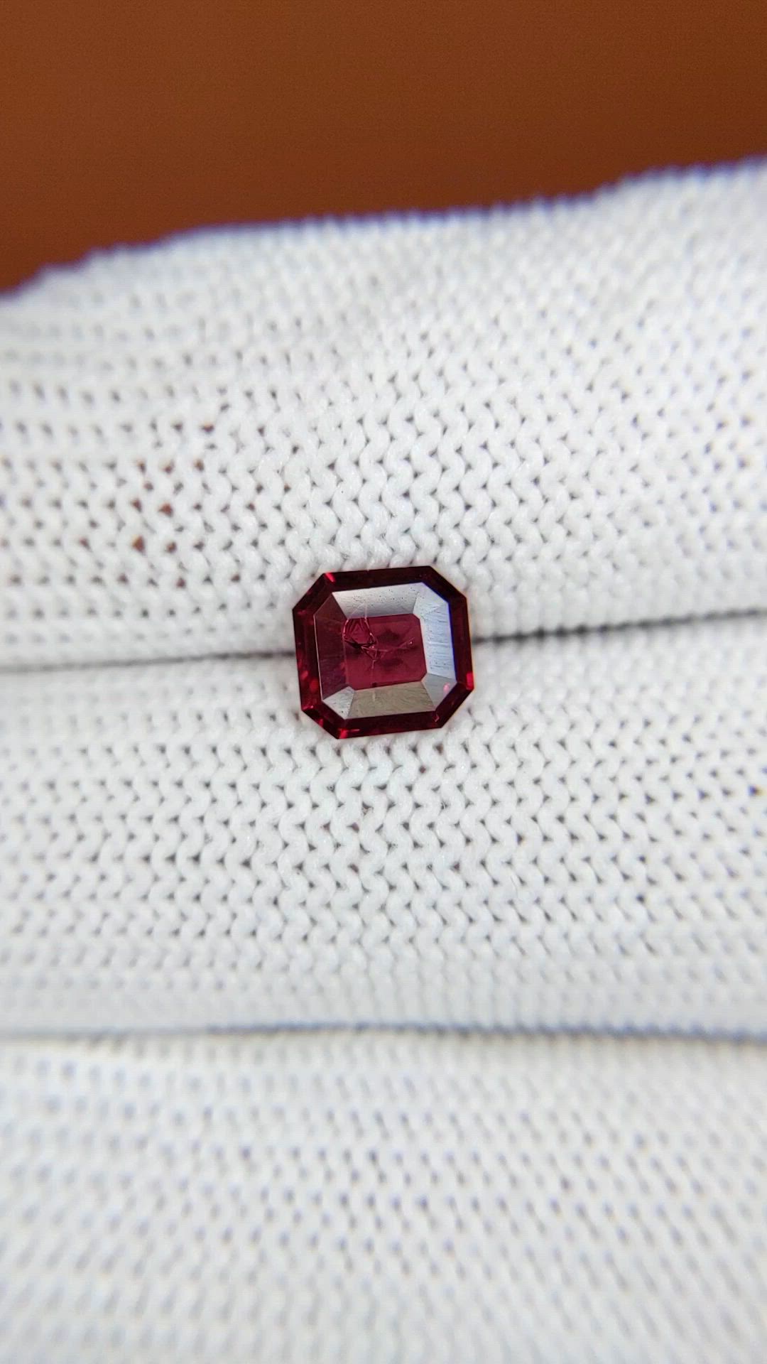 1.34 Ct. Purplish Red Rhodolite Garnet from Ceylon (Sri Lanka) Size Video
