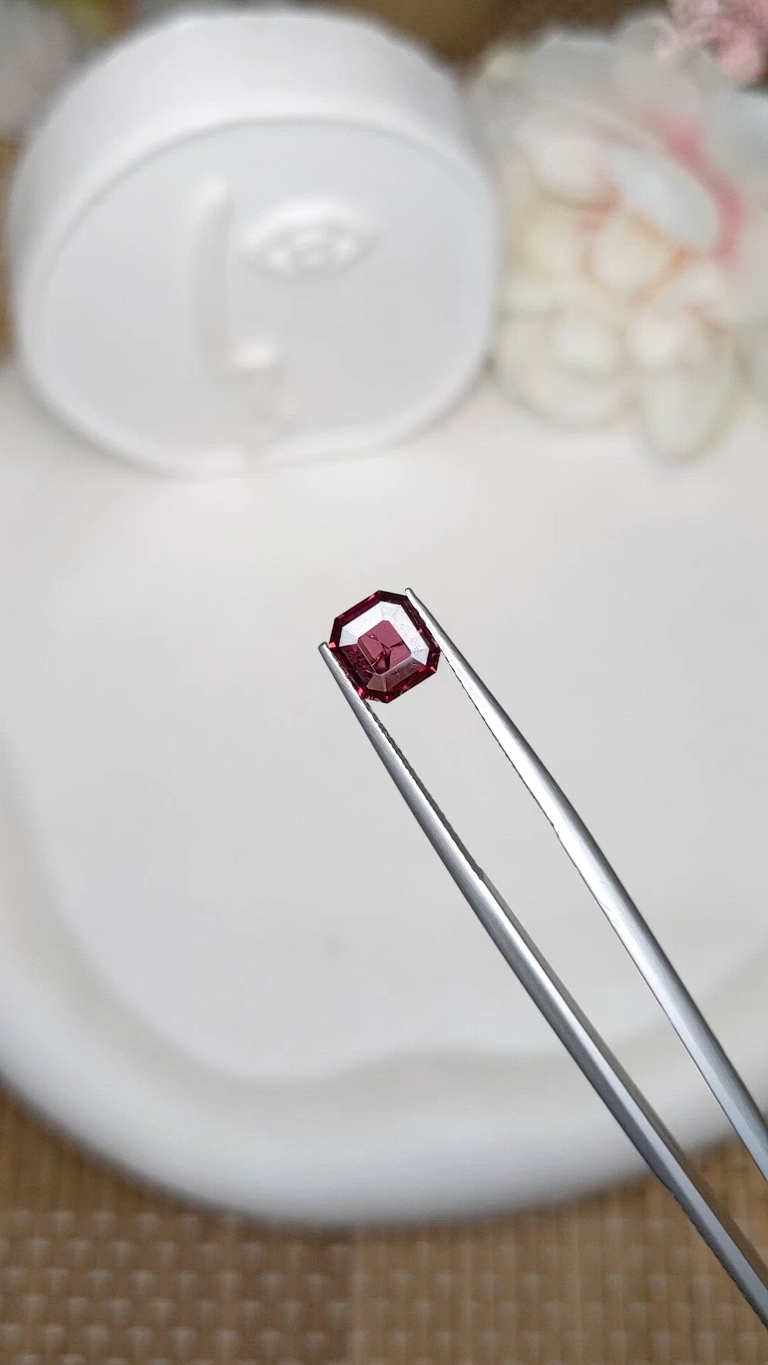 1.34 Ct. Purplish Red Rhodolite Garnet from Ceylon (Sri Lanka) Size Video