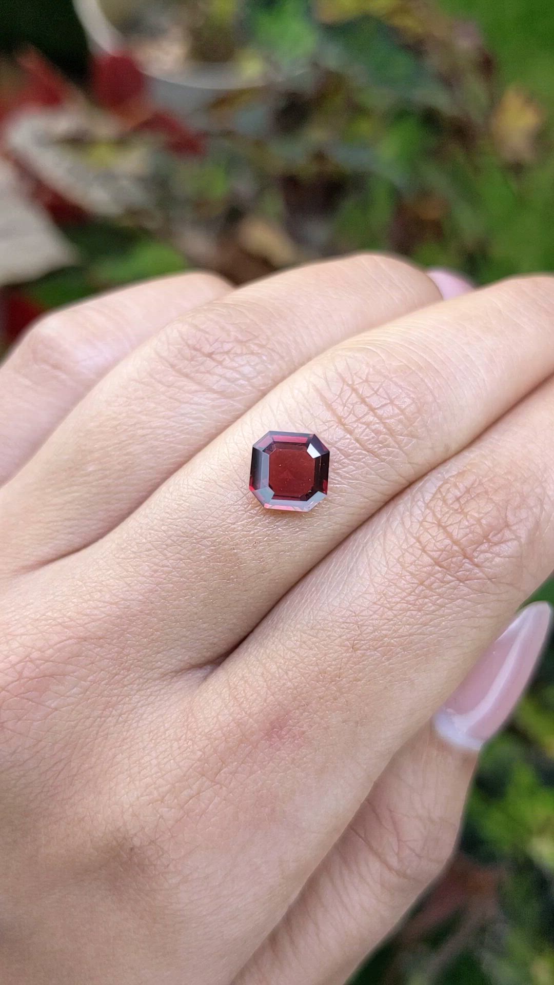 1.91 Ct. Red Rhodolite Garnet from Ceylon (Sri Lanka) Size Video