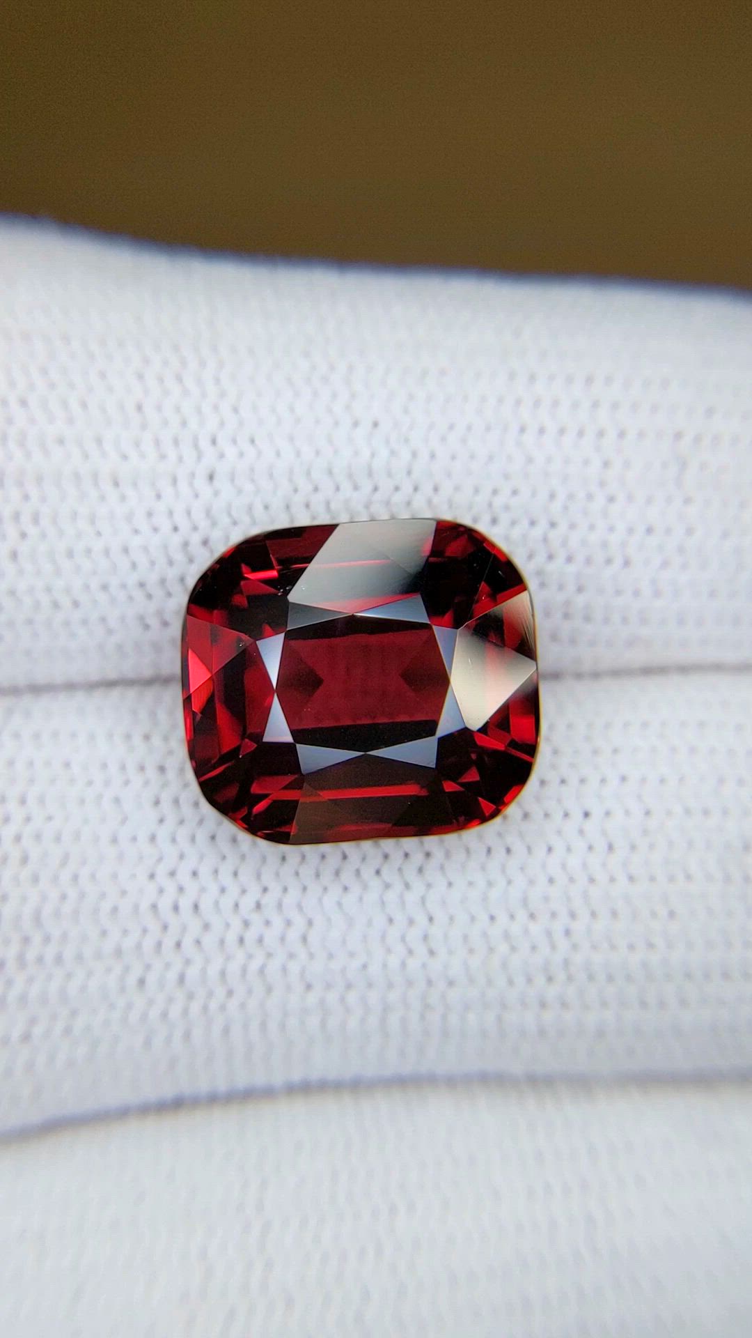 13.14 Ct. Red Garnet from Ceylon (Sri Lanka) Size Video