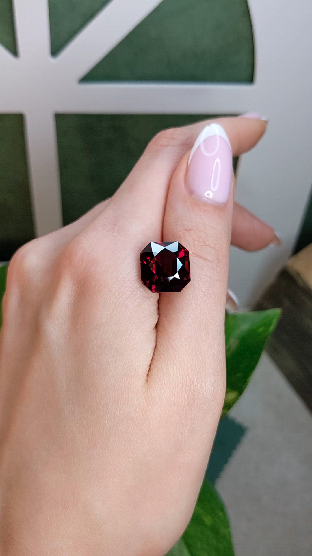 14.69 Ct. Red Garnet from Ceylon (Sri Lanka) Size Video