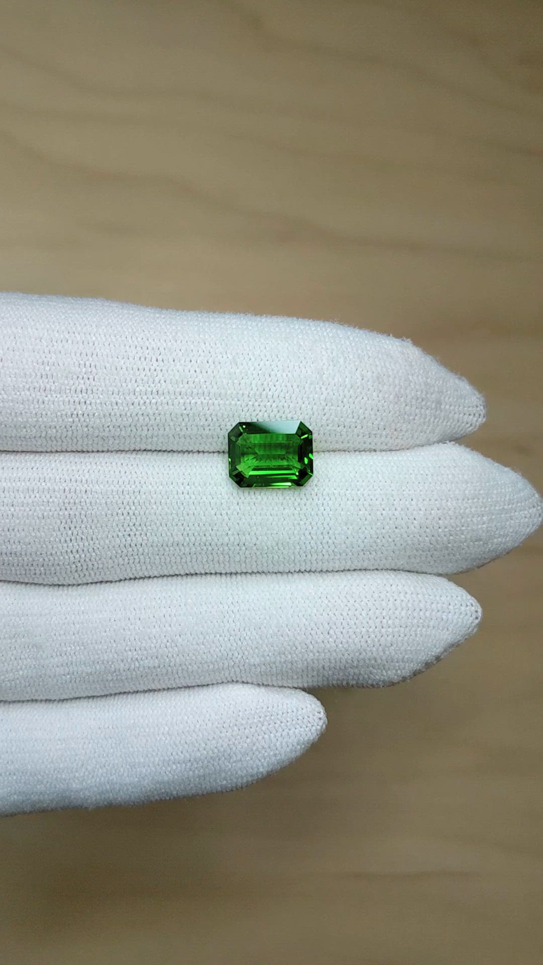 3.12 Ct. Green Tourmaline from Ceylon (Sri Lanka) Size Video
