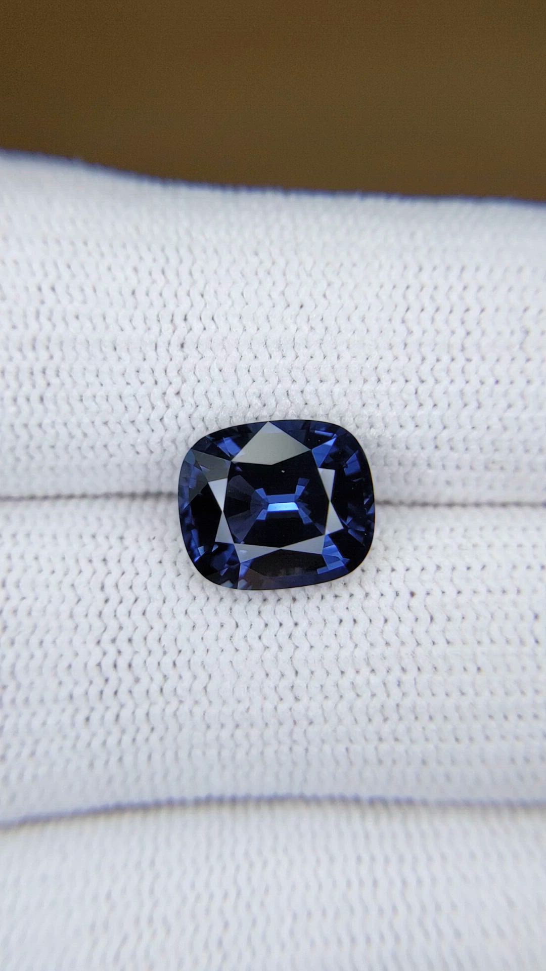 4.46 Ct. Purplish Blue Spinel from Ceylon (Sri Lanka) Size Video