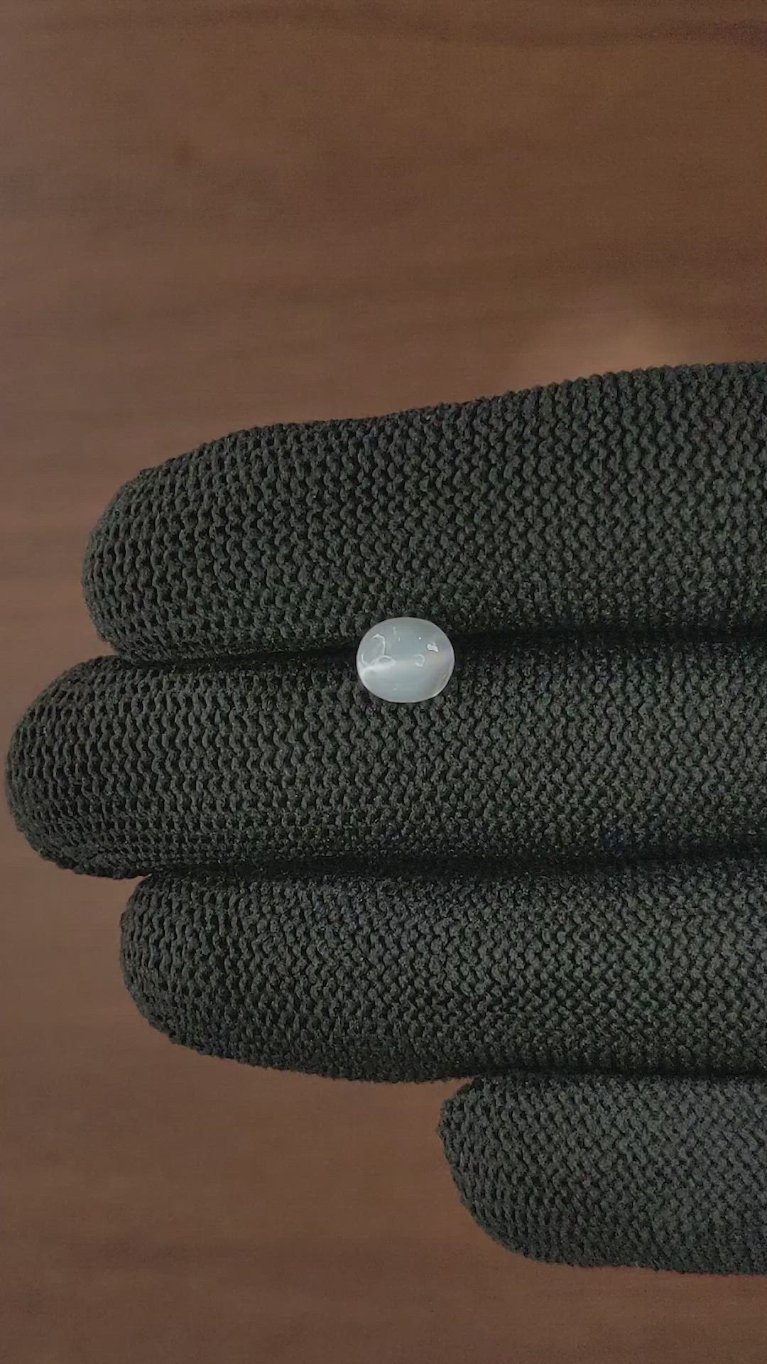 1.28 Ct. White Cabochon Moonstone from Ceylon (Sri Lanka) Size Video