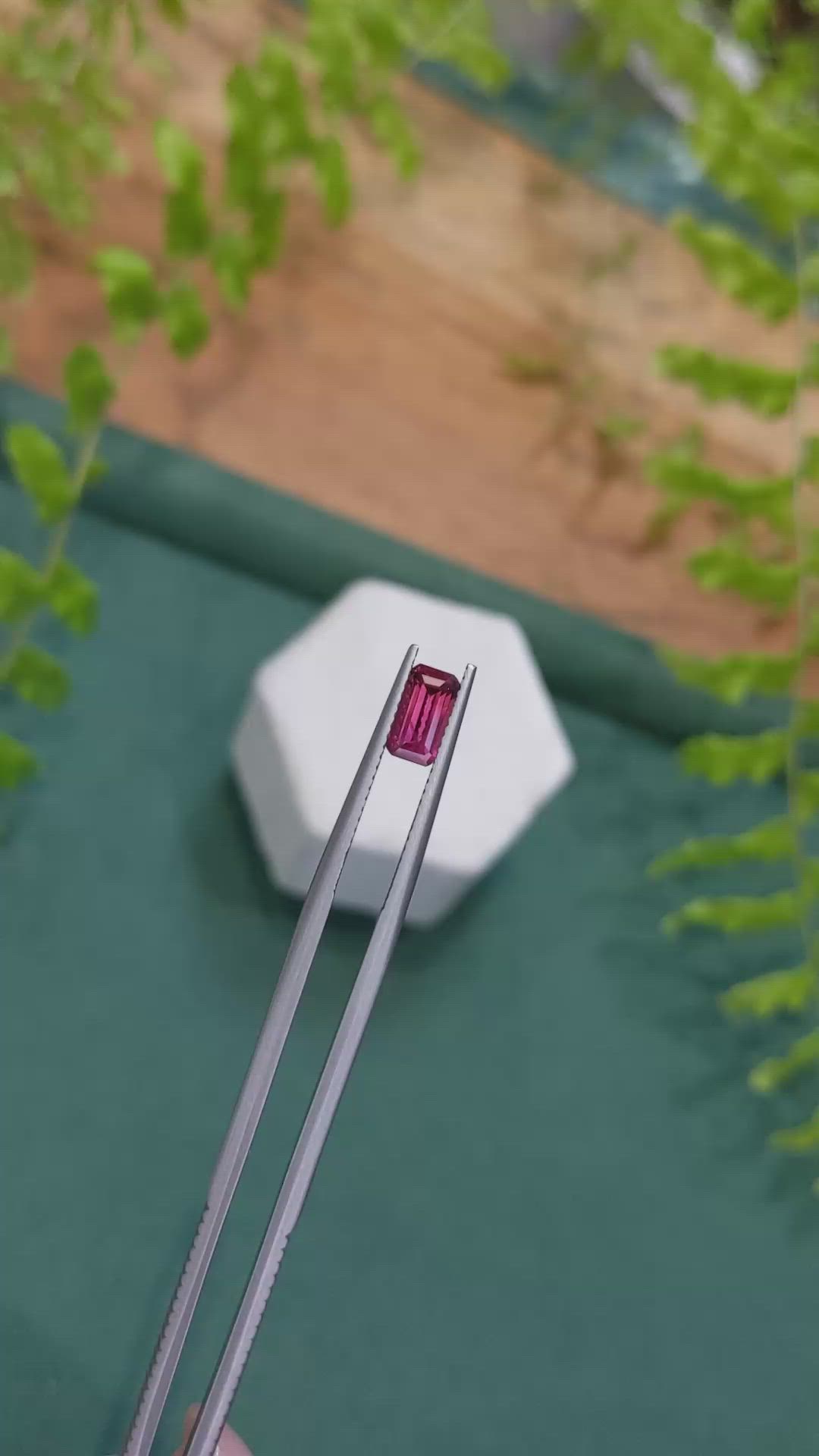 1.18 Ct. Reddish Pink Malaya Garnet from Tanzania Size Video