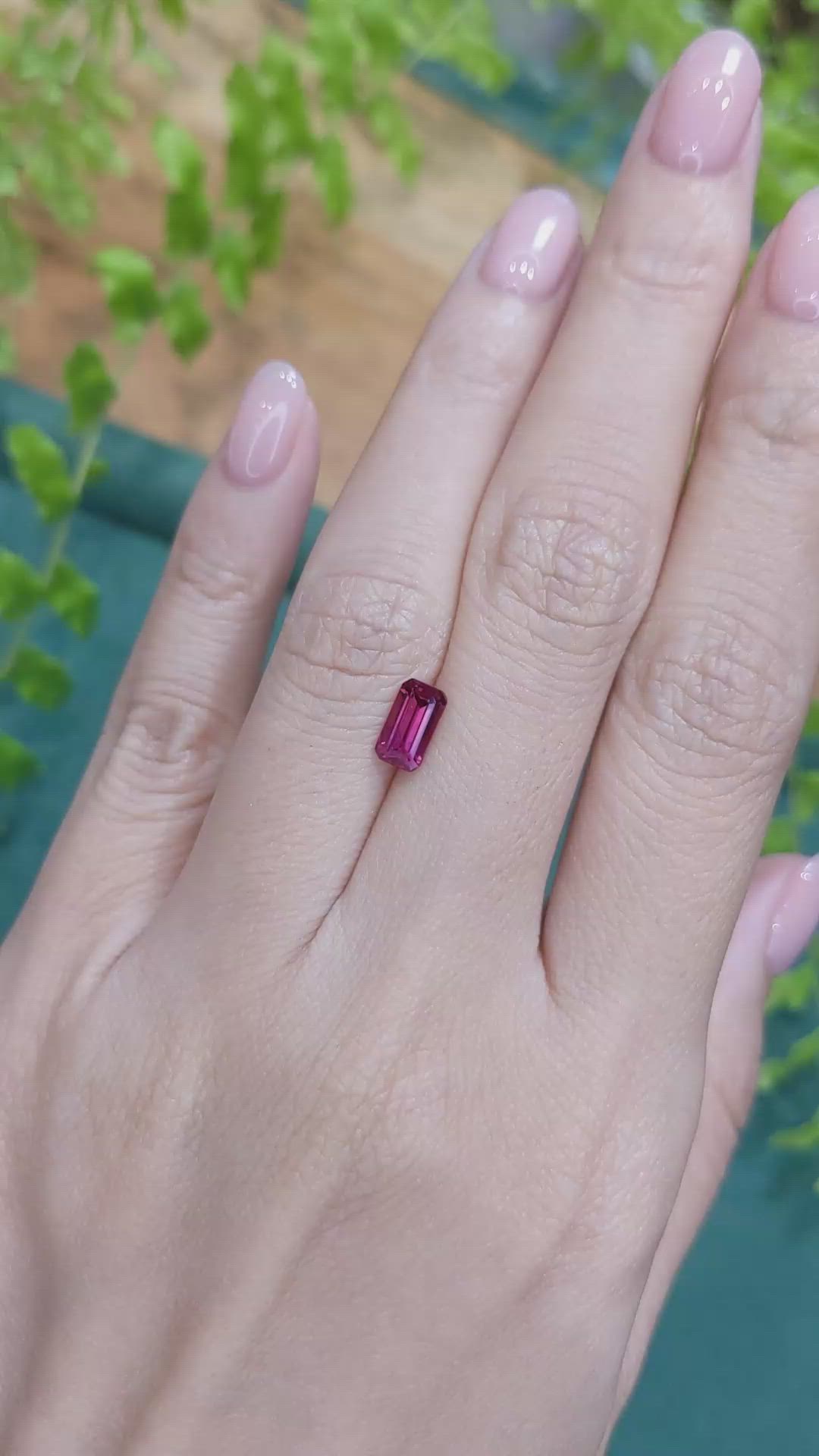 1.18 Ct. Reddish Pink Malaya Garnet from Tanzania Size Video
