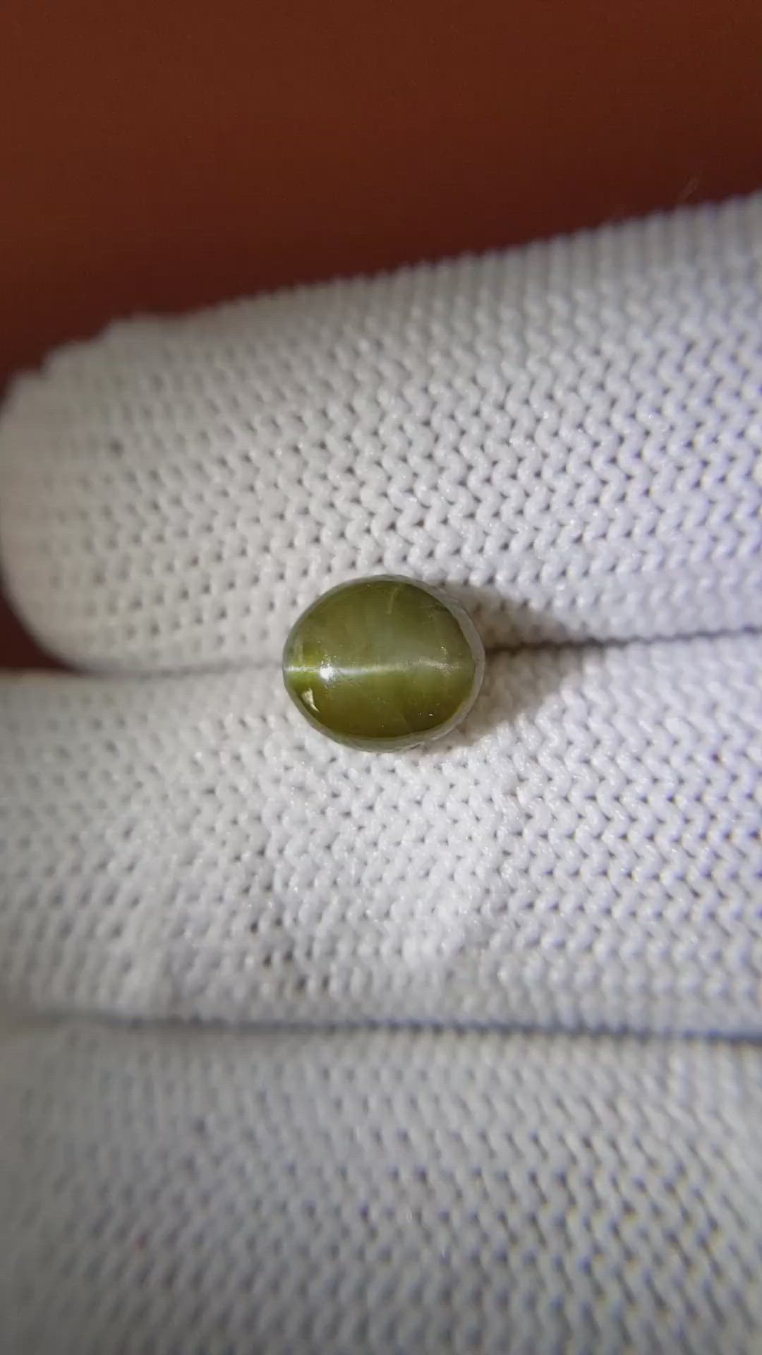2.68 Ct. Yellowish Green Cabochon Chrysoberyl from Ceylon (Sri Lanka) Size Video