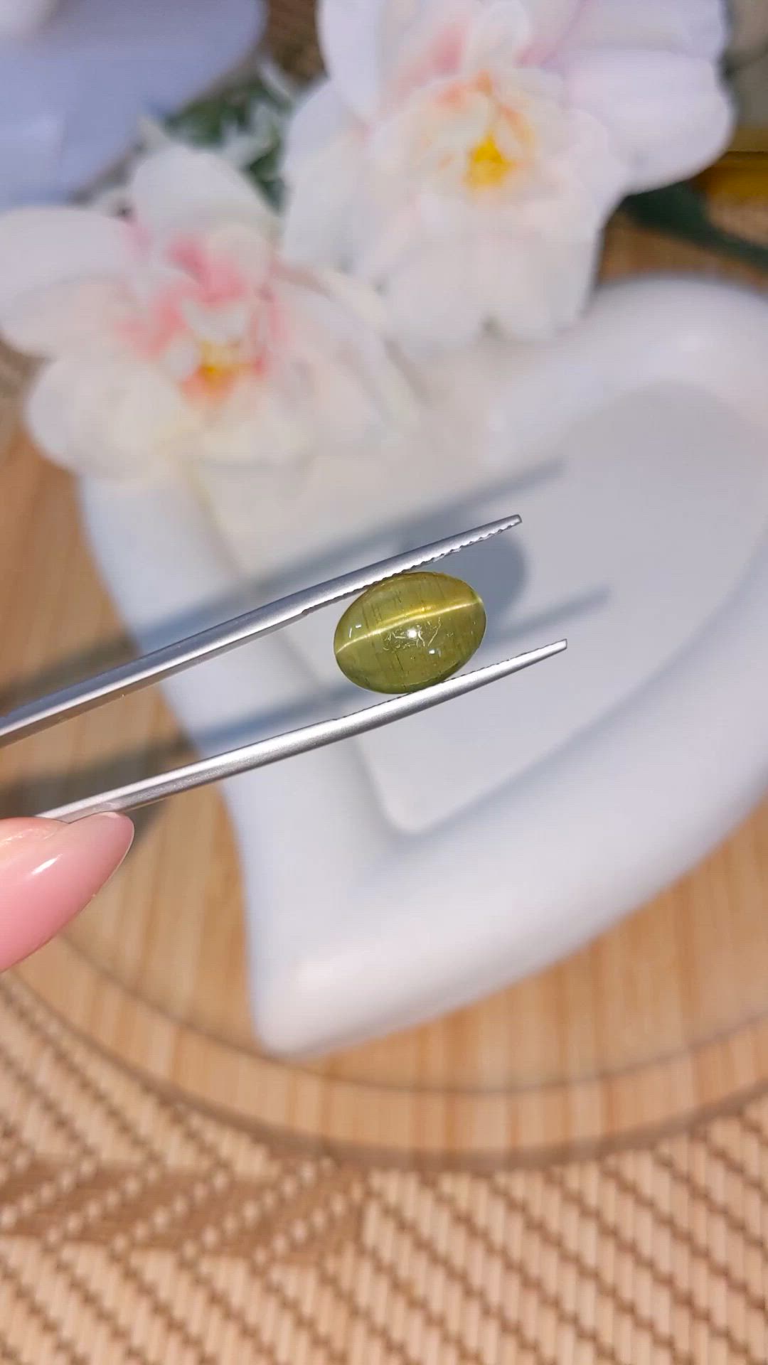 6.30 Ct. Yellow Cabochon Chrysoberyl from Ceylon (Sri Lanka) Size Video