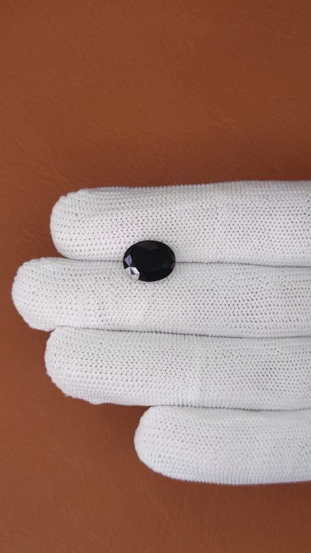 4.67 Ct. Blue Cobalt Spinel from Ceylon (Sri Lanka) Size Video