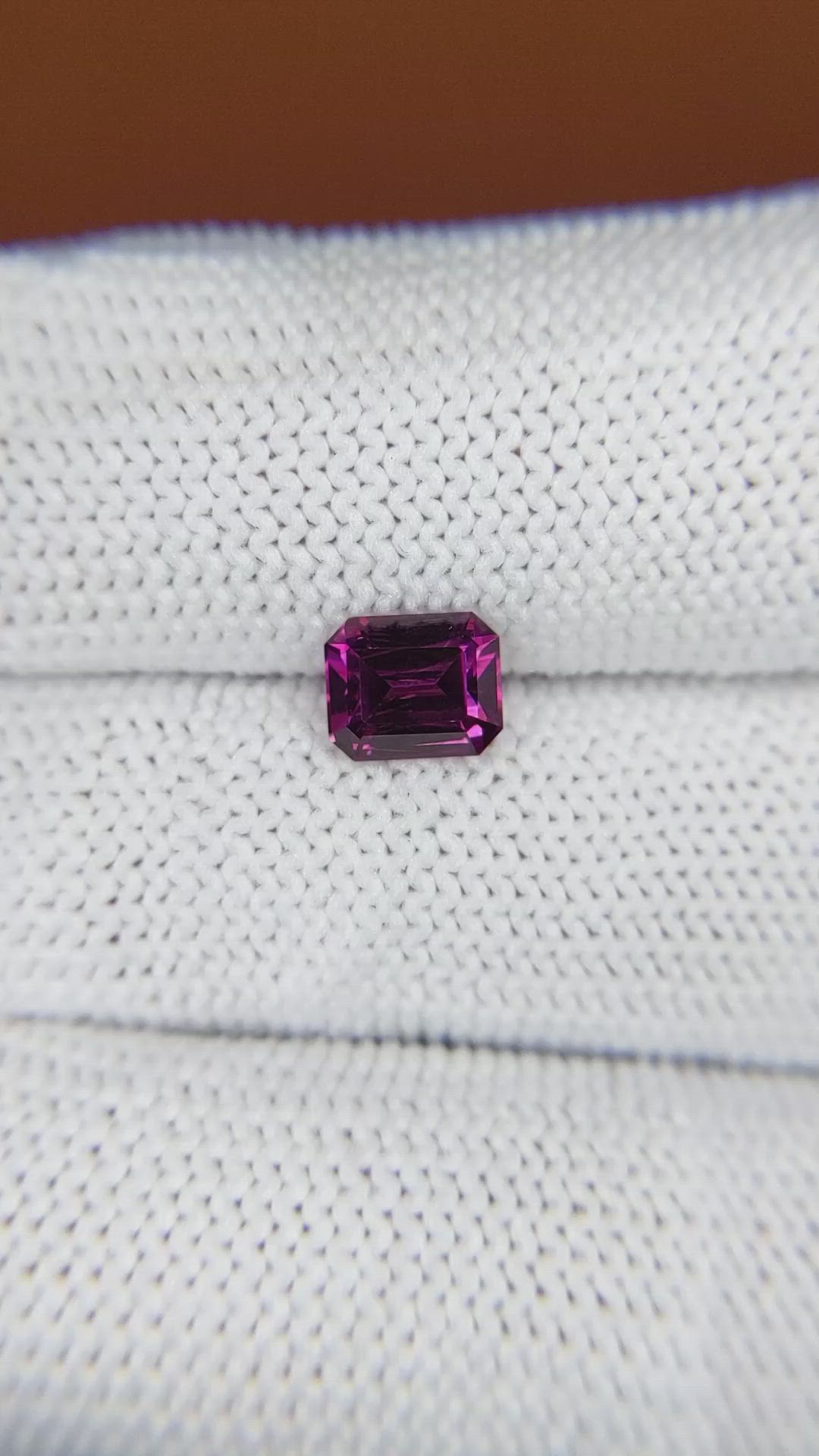 1.09 Ct. Pinkish Purple Rhodolite Garnet from Ceylon (Sri Lanka) Size Video