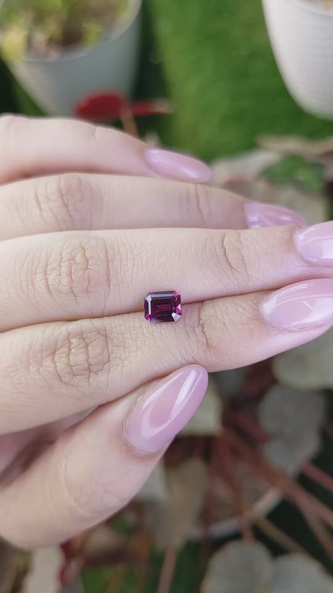 1.09 Ct. Pinkish Purple Rhodolite Garnet from Ceylon (Sri Lanka) Size Video