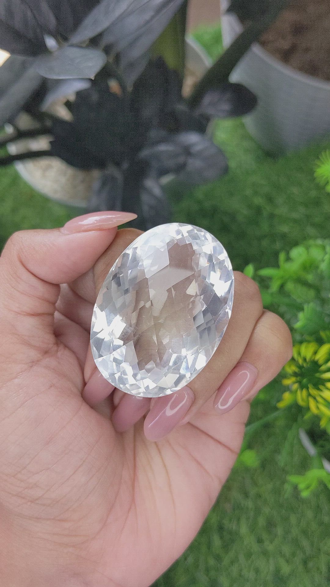 181.47 Ct. White Quartz Size Video