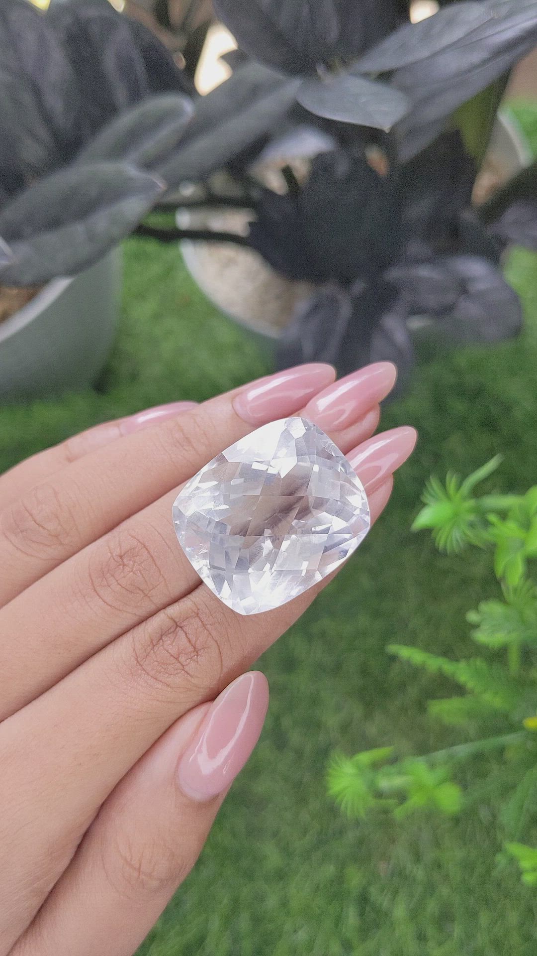 68.70 Ct. White Quartz Size Video