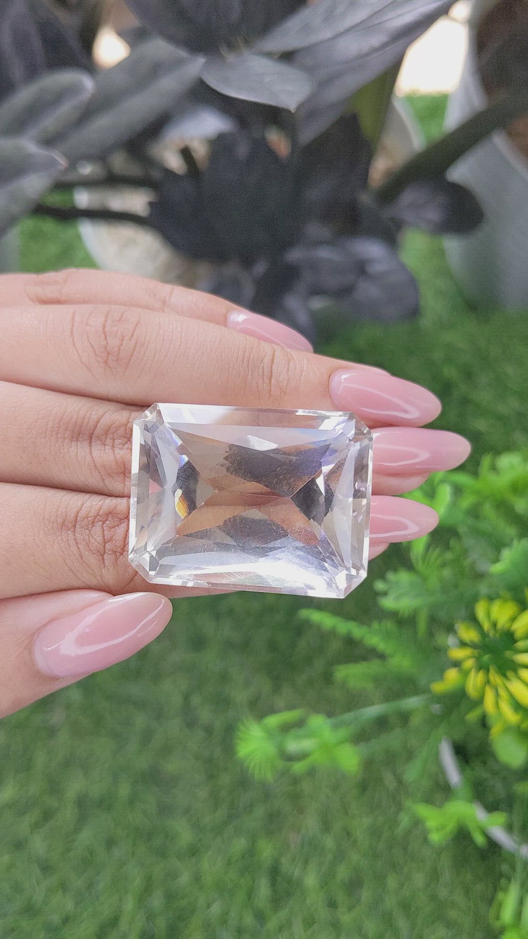 120.09 Ct. White Quartz Size Video