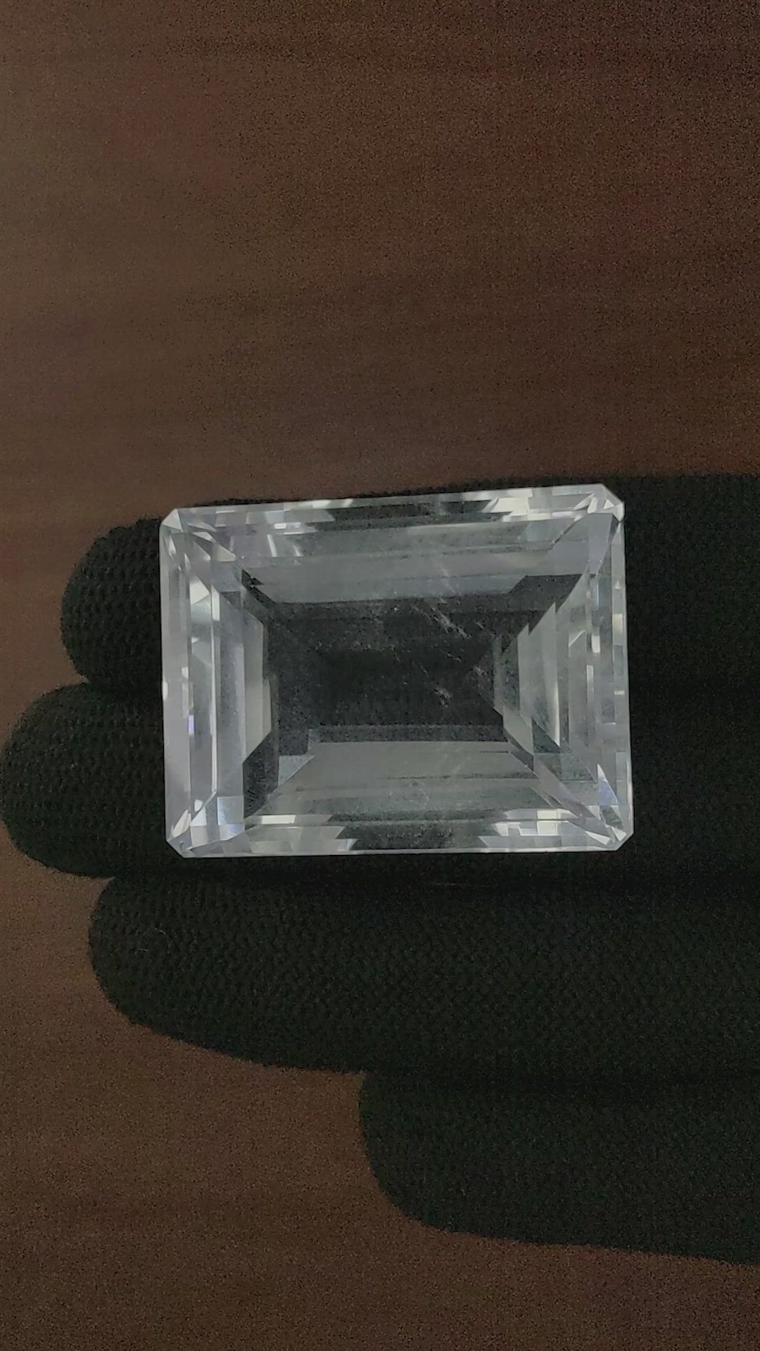 172.29 Ct. White Quartz Size Video