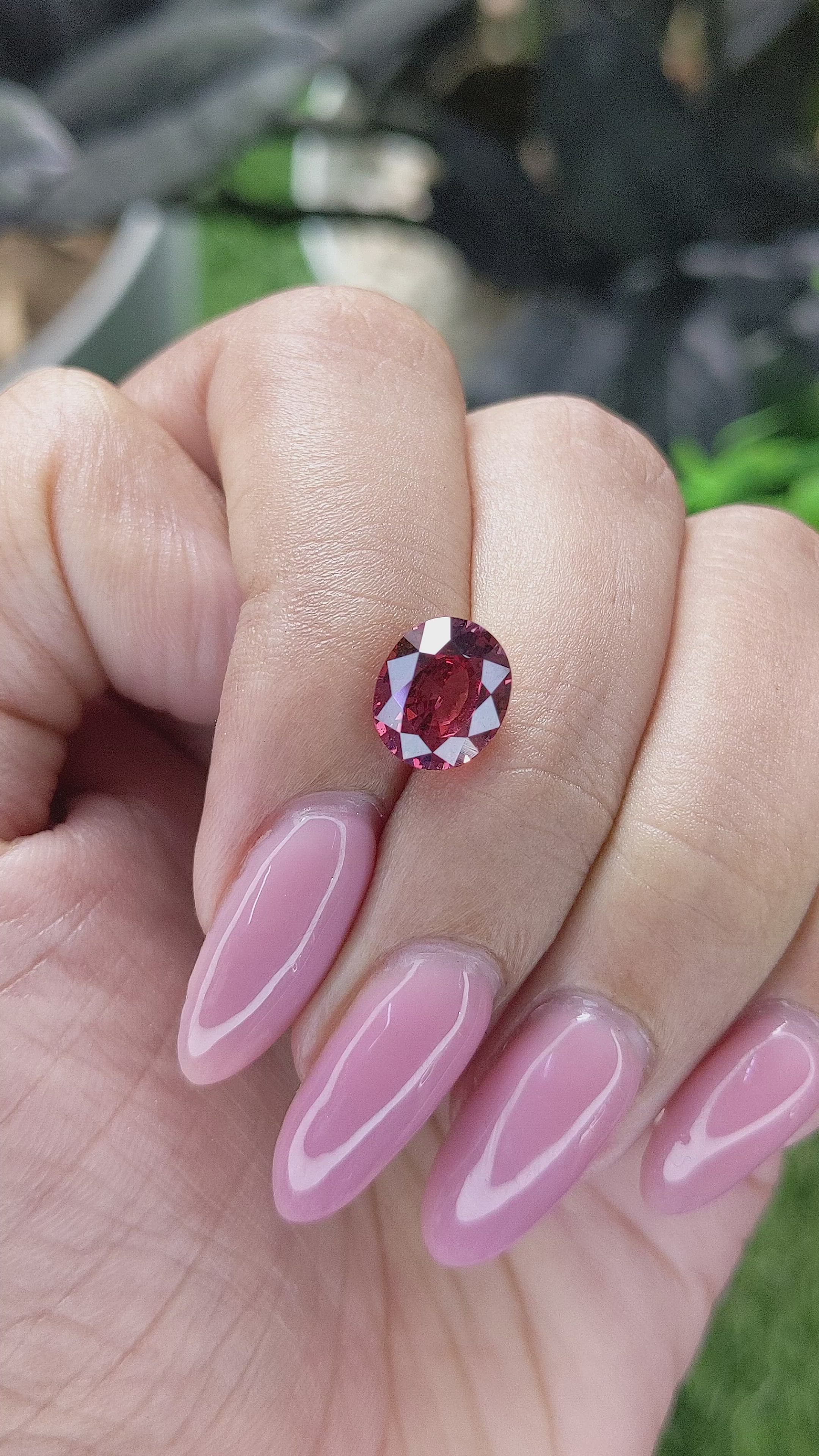 2.76 Ct. Reddish Pink Malaya Garnet from Madagascar Size Video