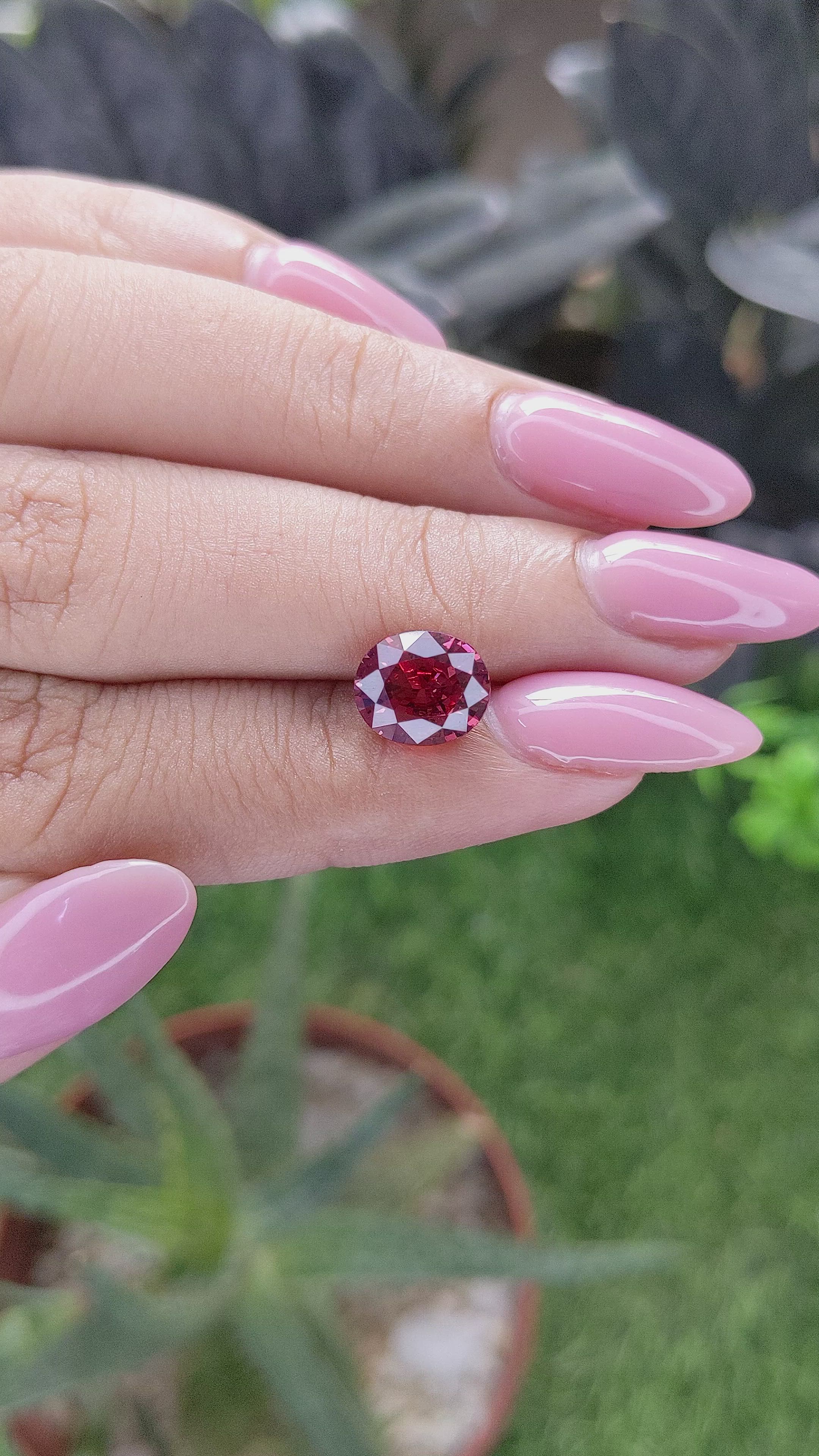 2.76 Ct. Reddish Pink Malaya Garnet from Madagascar Size Video