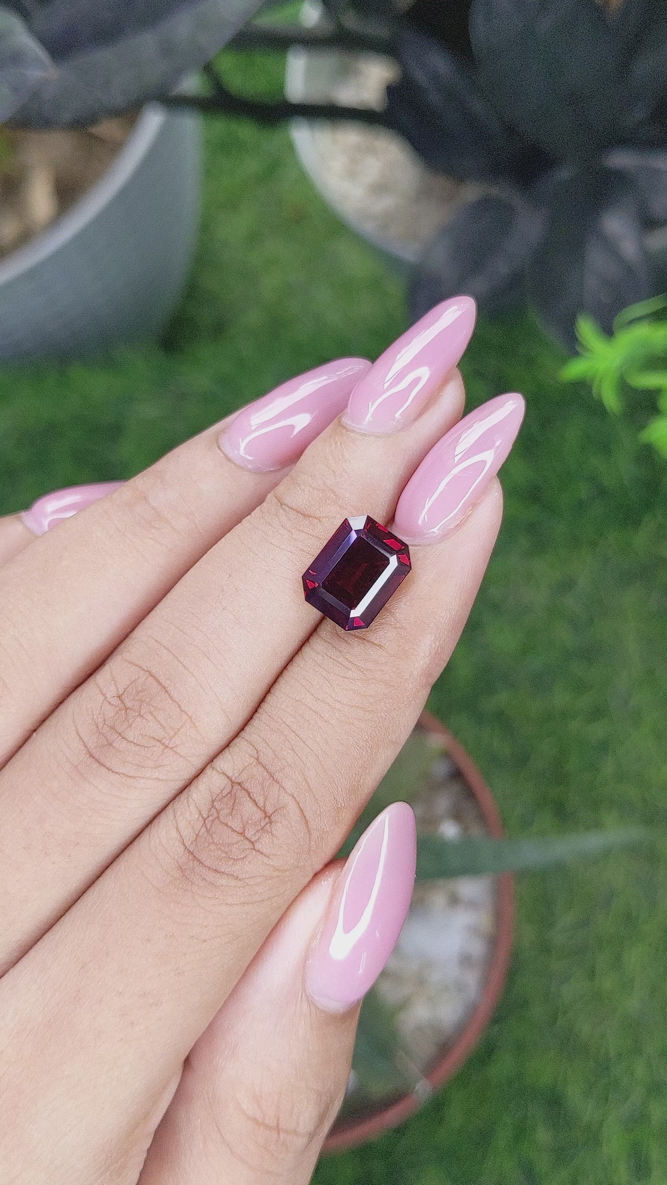 5.27 Ct. Purplish Red Garnet from Ceylon (Sri Lanka) Size Video