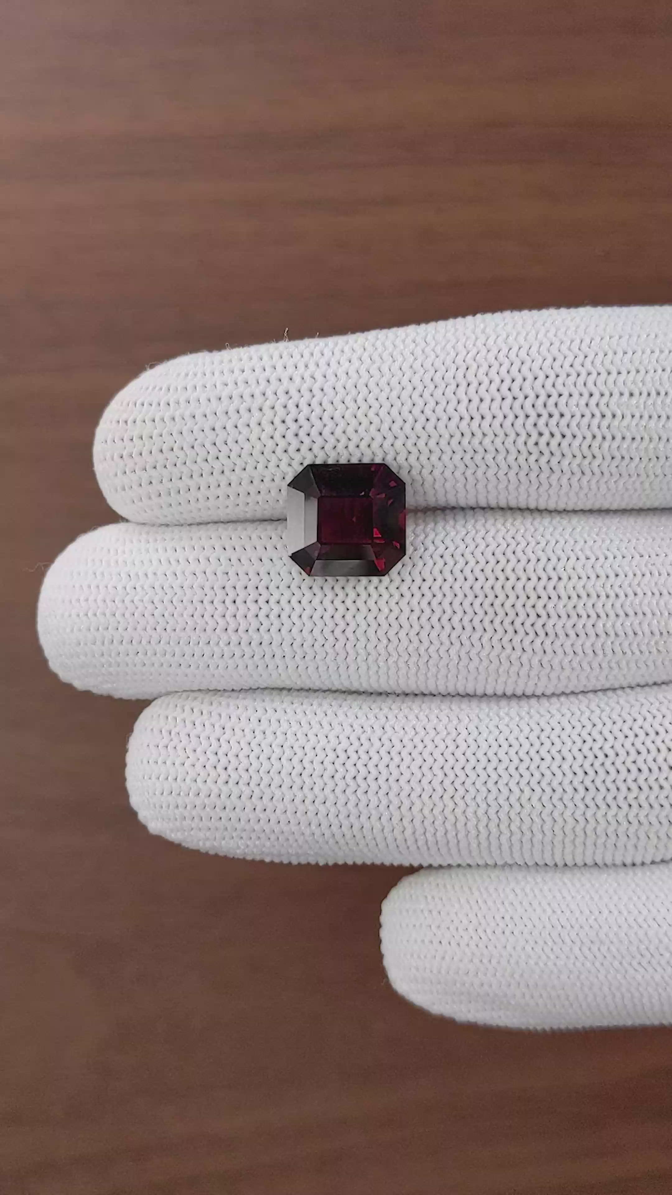 7.32 Ct. Red Garnet from Ceylon (Sri Lanka) Size Video