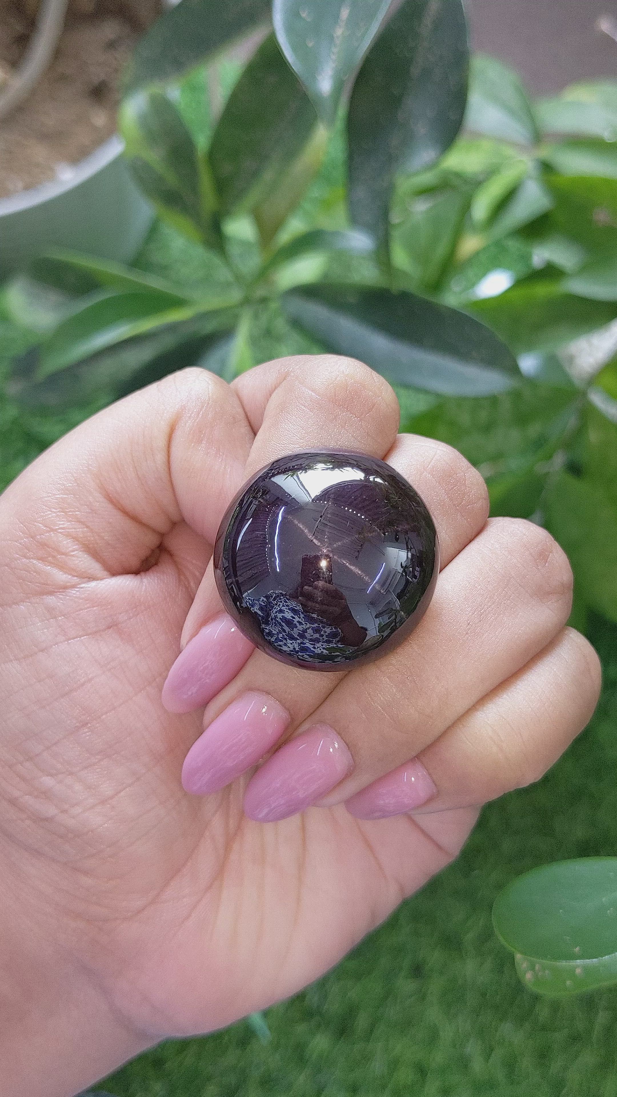 116.95 Ct. Purplish Red Star Garnet from Ceylon (Sri Lanka) Size Video