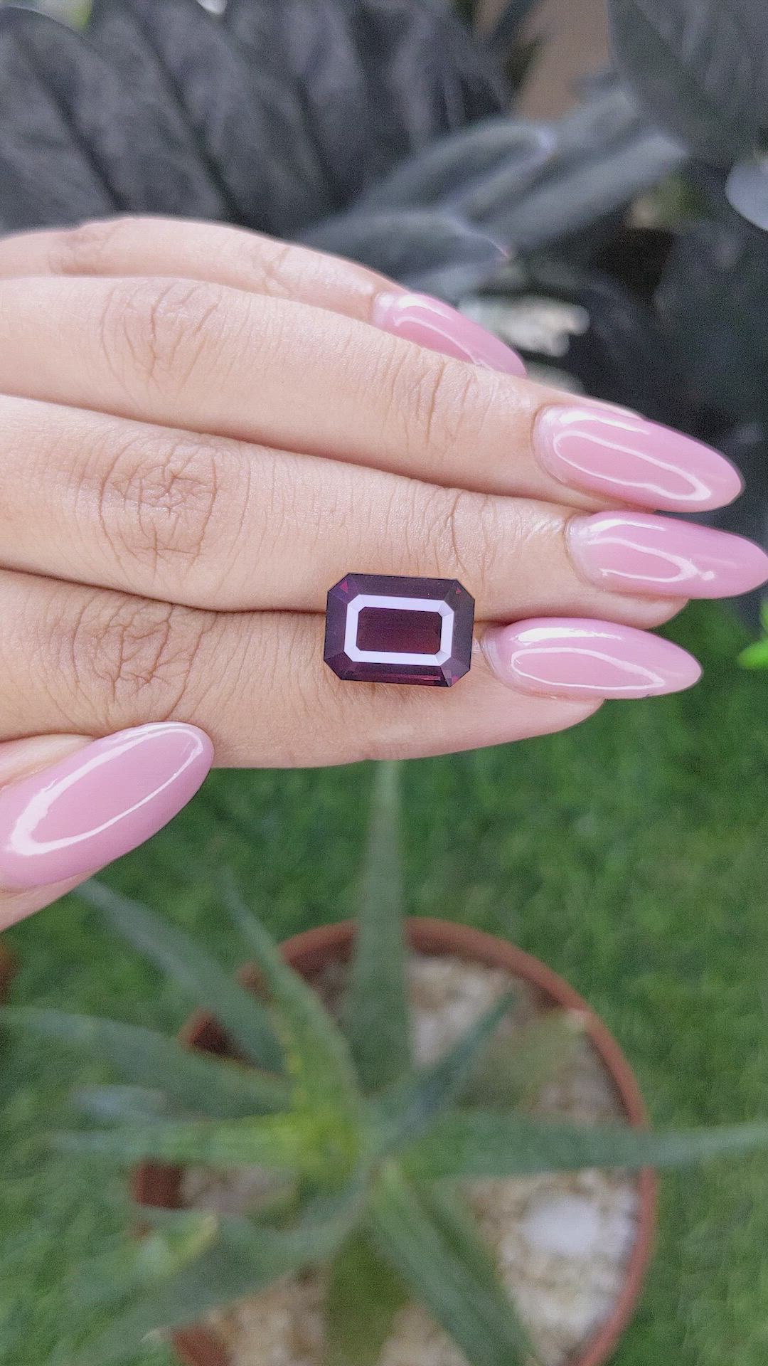 8.59 Ct. Purplish Red Spinel from Tanzania Size Video