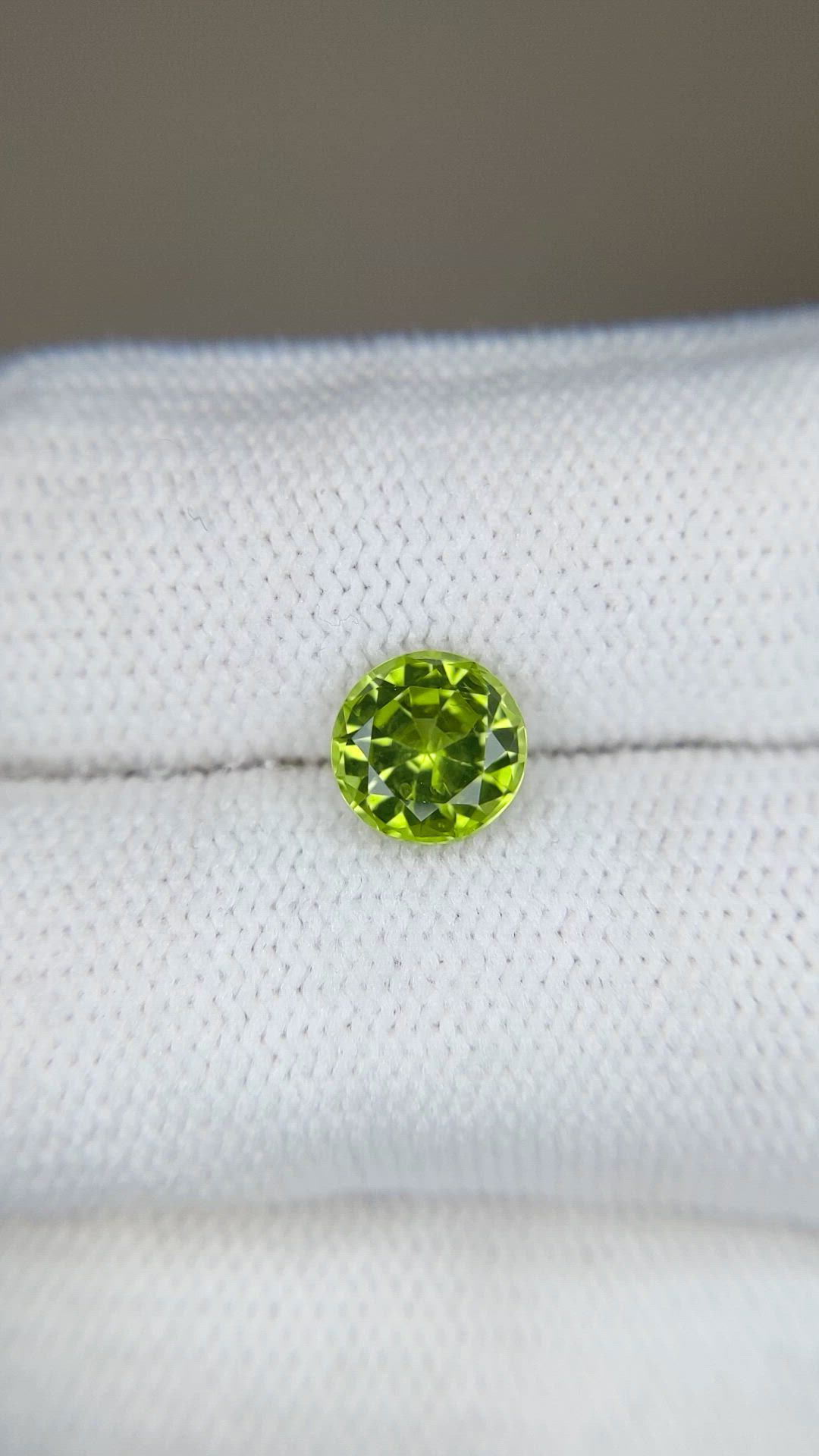 1.47 Ct. Green (Lime Green) Peridot from Burma (Myanmar) Size Video