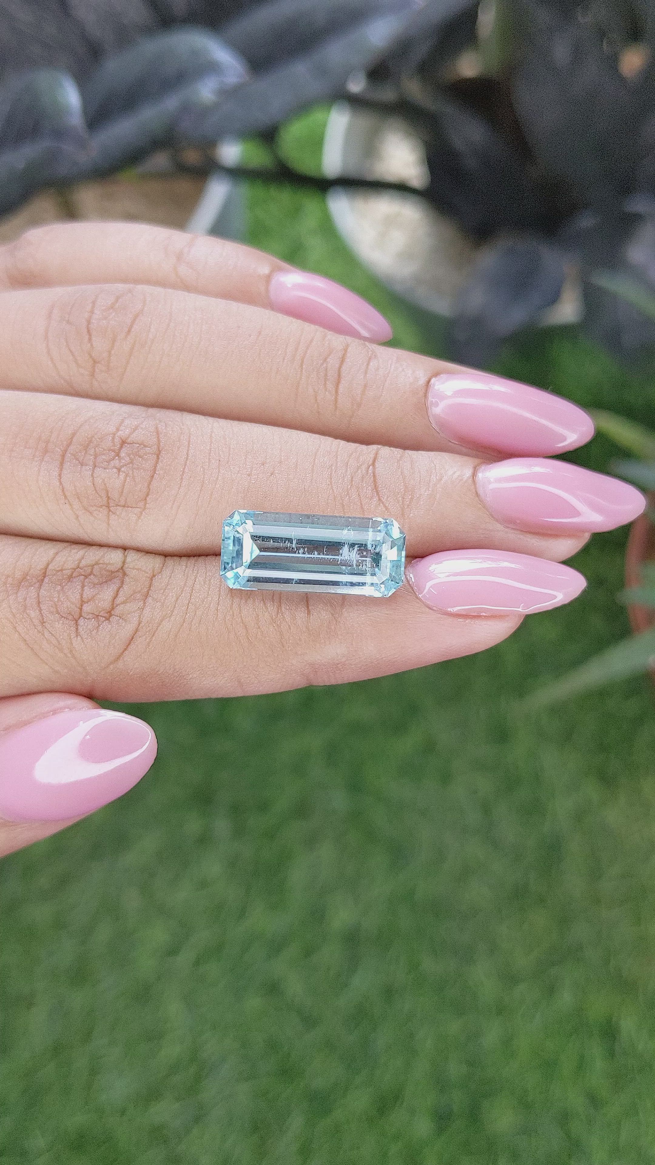 6.92 Ct. Blue Aquamarine from Madagascar Size Video