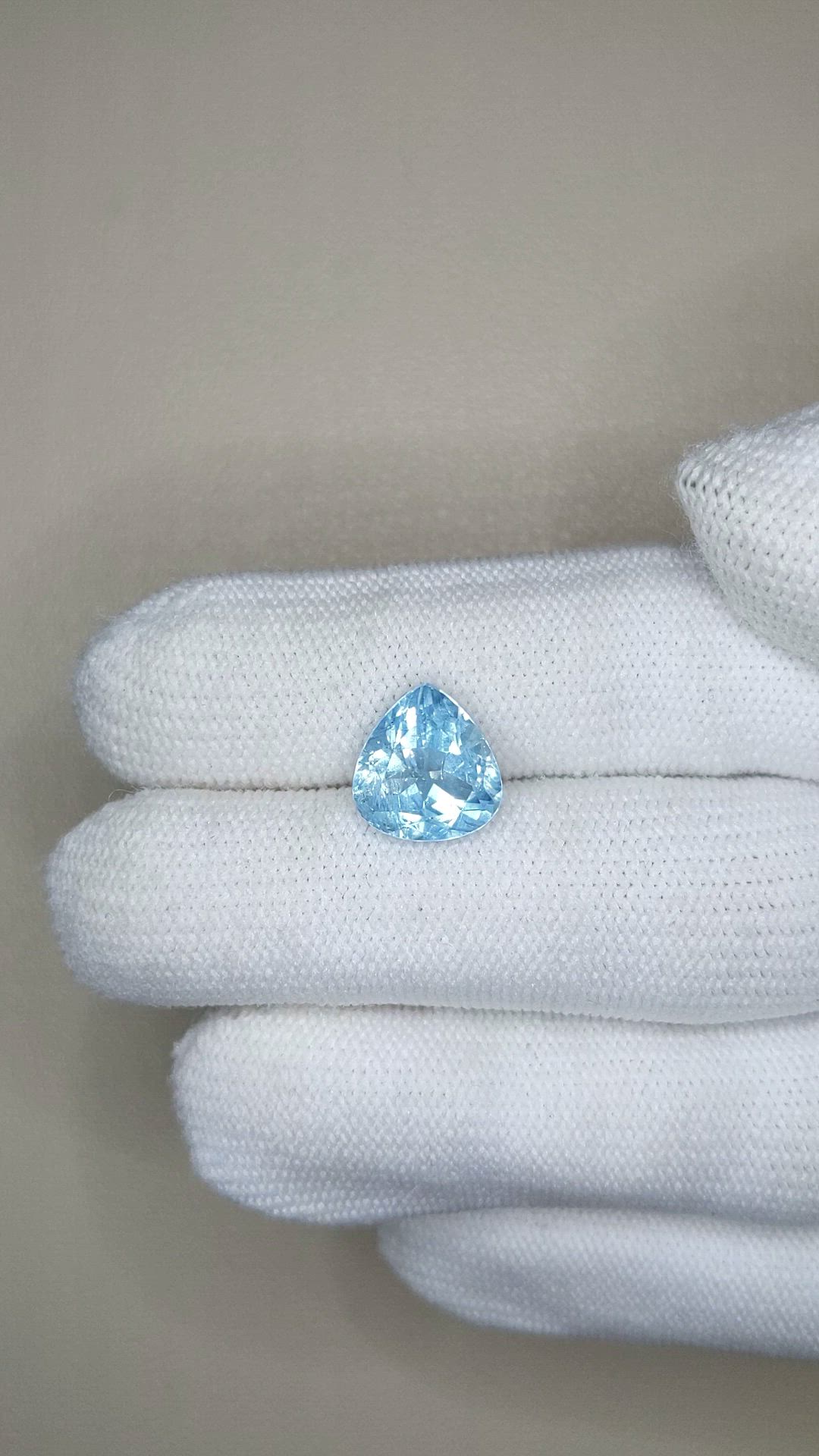 3.20 Ct. Blue Aquamarine from Brazil Size Video