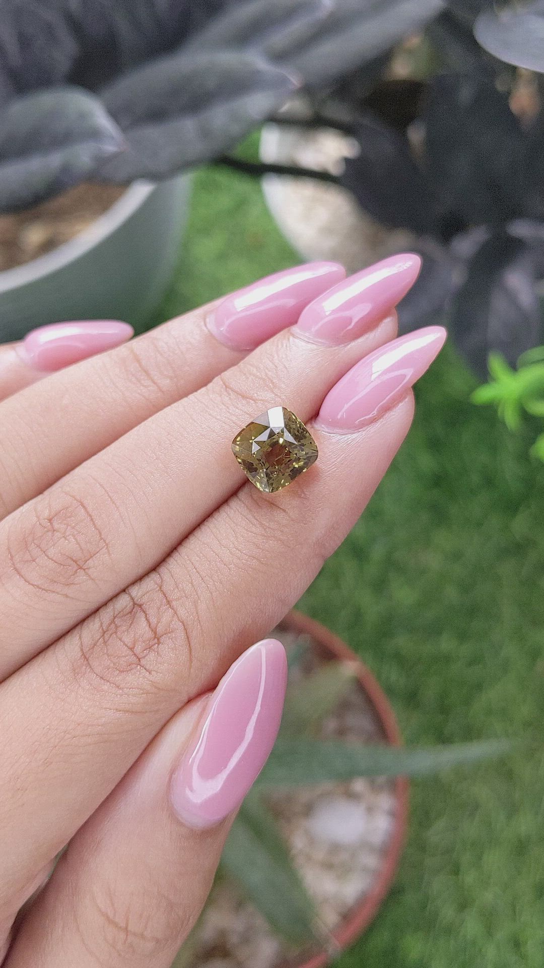 5.04 Ct. Alexandrite from Madagascar Size Video
