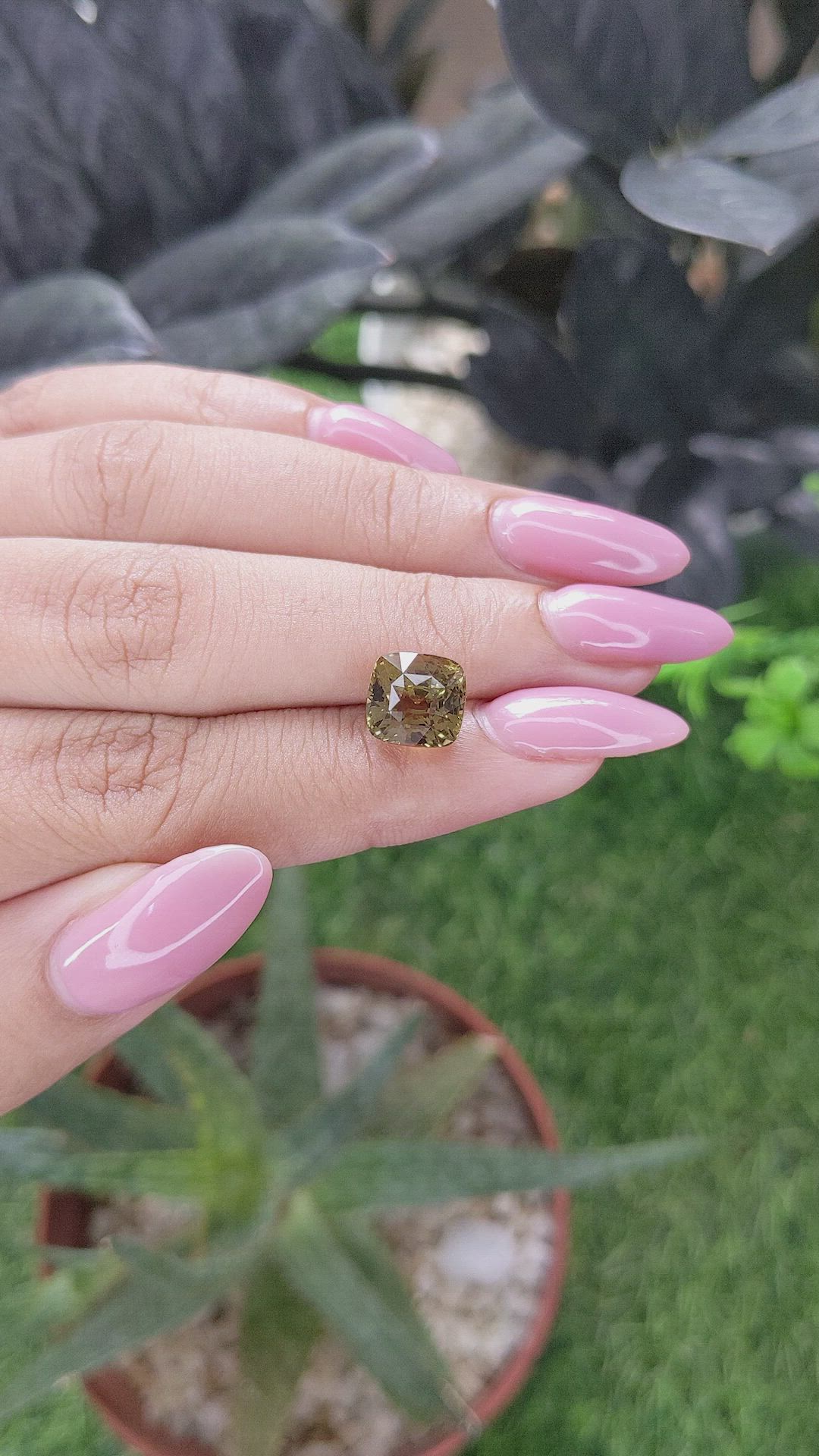 5.04 Ct. Alexandrite from Madagascar Size Video
