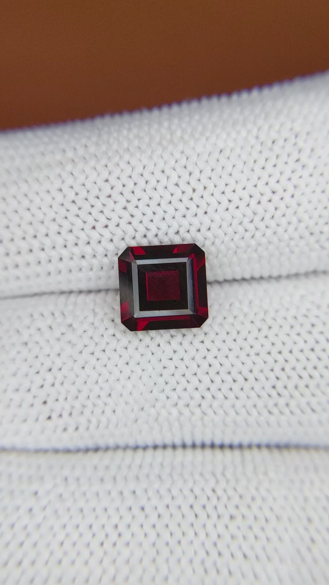 2.57 Ct. Red Garnet from Ceylon (Sri Lanka) Size Video