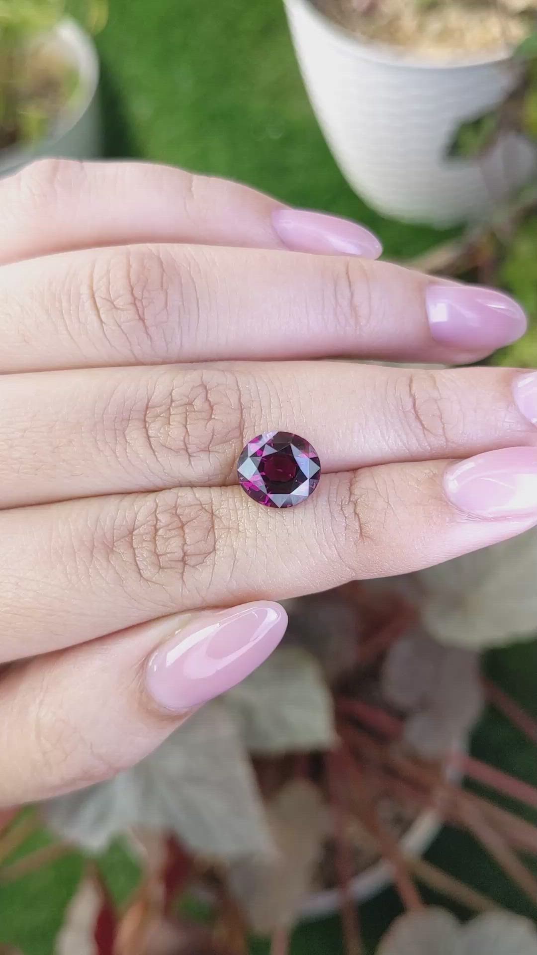 4.11 Ct. Purplish Pink Rhodolite Garnet from Ceylon (Sri Lanka) Size Video