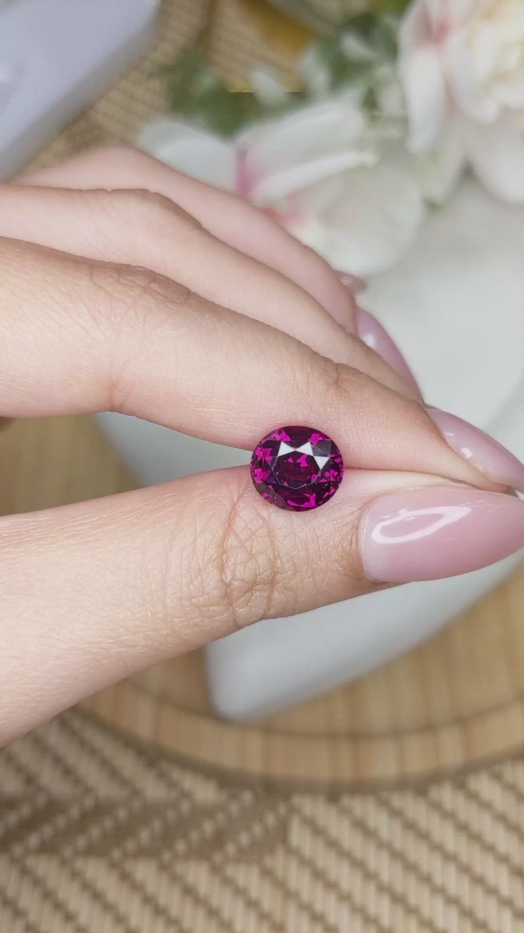 4.11 Ct. Purplish Pink Rhodolite Garnet from Ceylon (Sri Lanka) Size Video