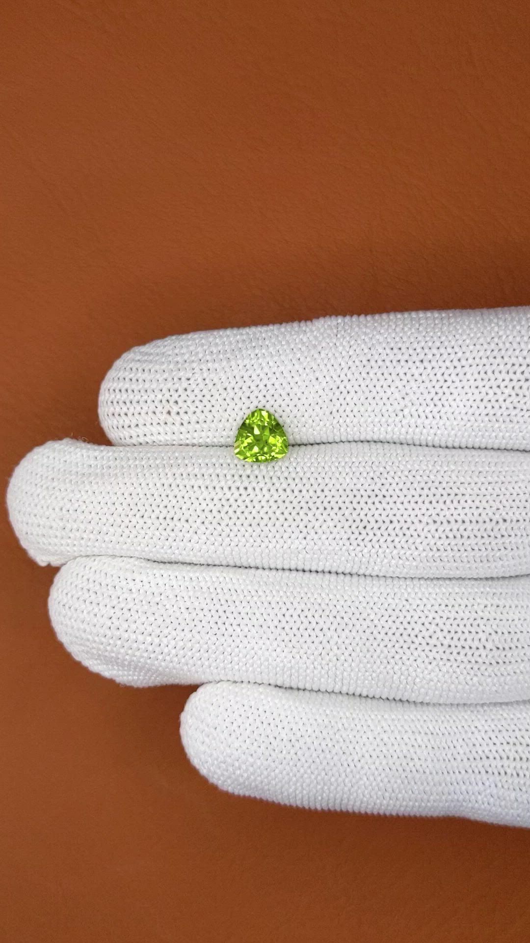 1.43 Ct. Yellowish Green Peridot from Pakistan Size Video