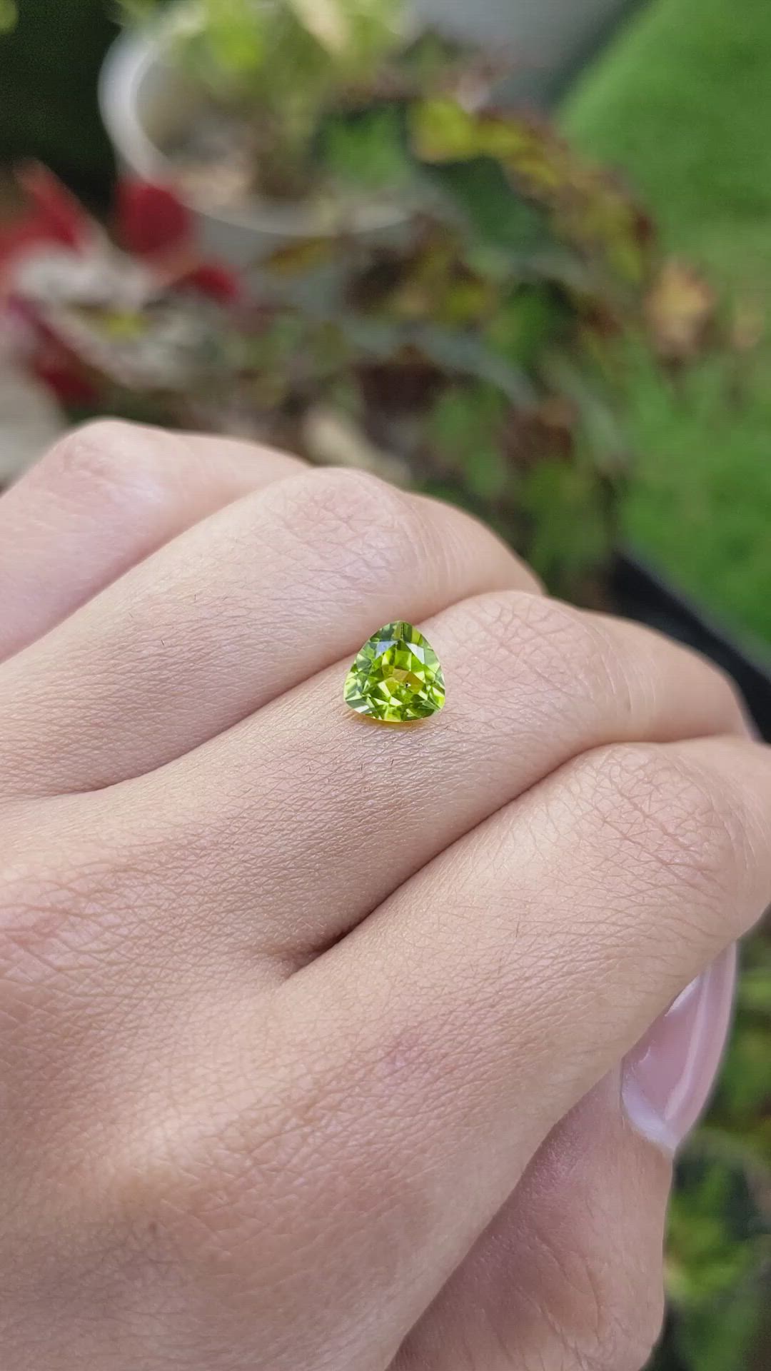 1.43 Ct. Yellowish Green Peridot from Pakistan Size Video