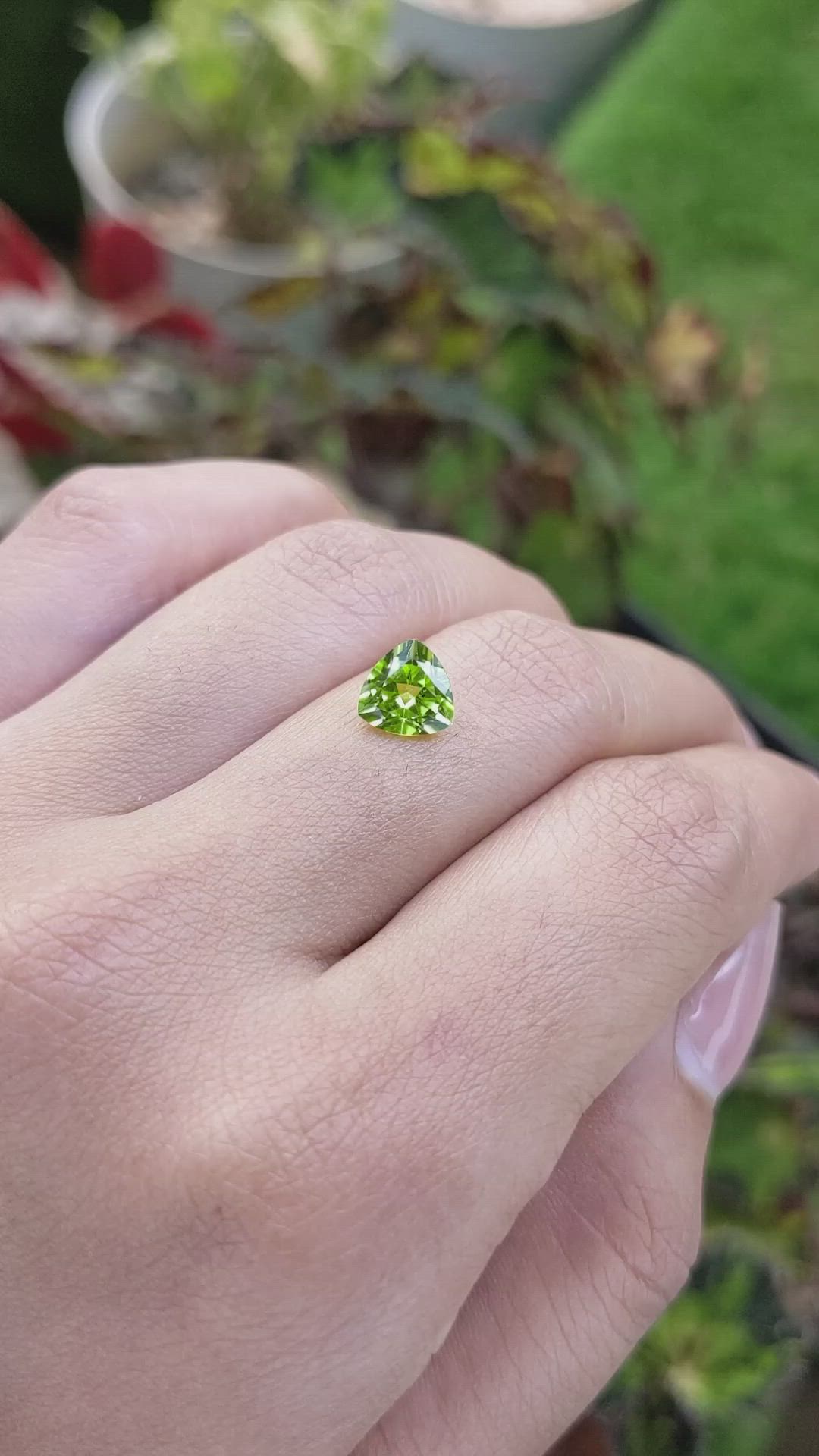 1.38 Ct. Yellowish Green Peridot from Pakistan Size Video