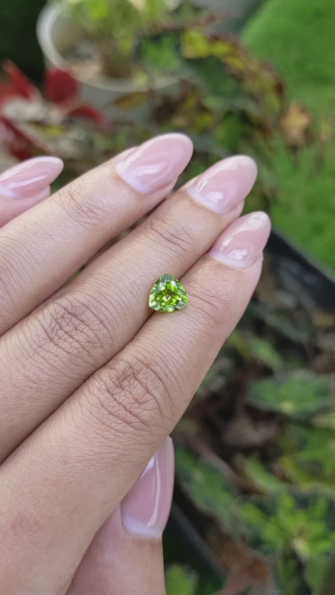 1.38 Ct. Yellowish Green Peridot from Pakistan Size Video