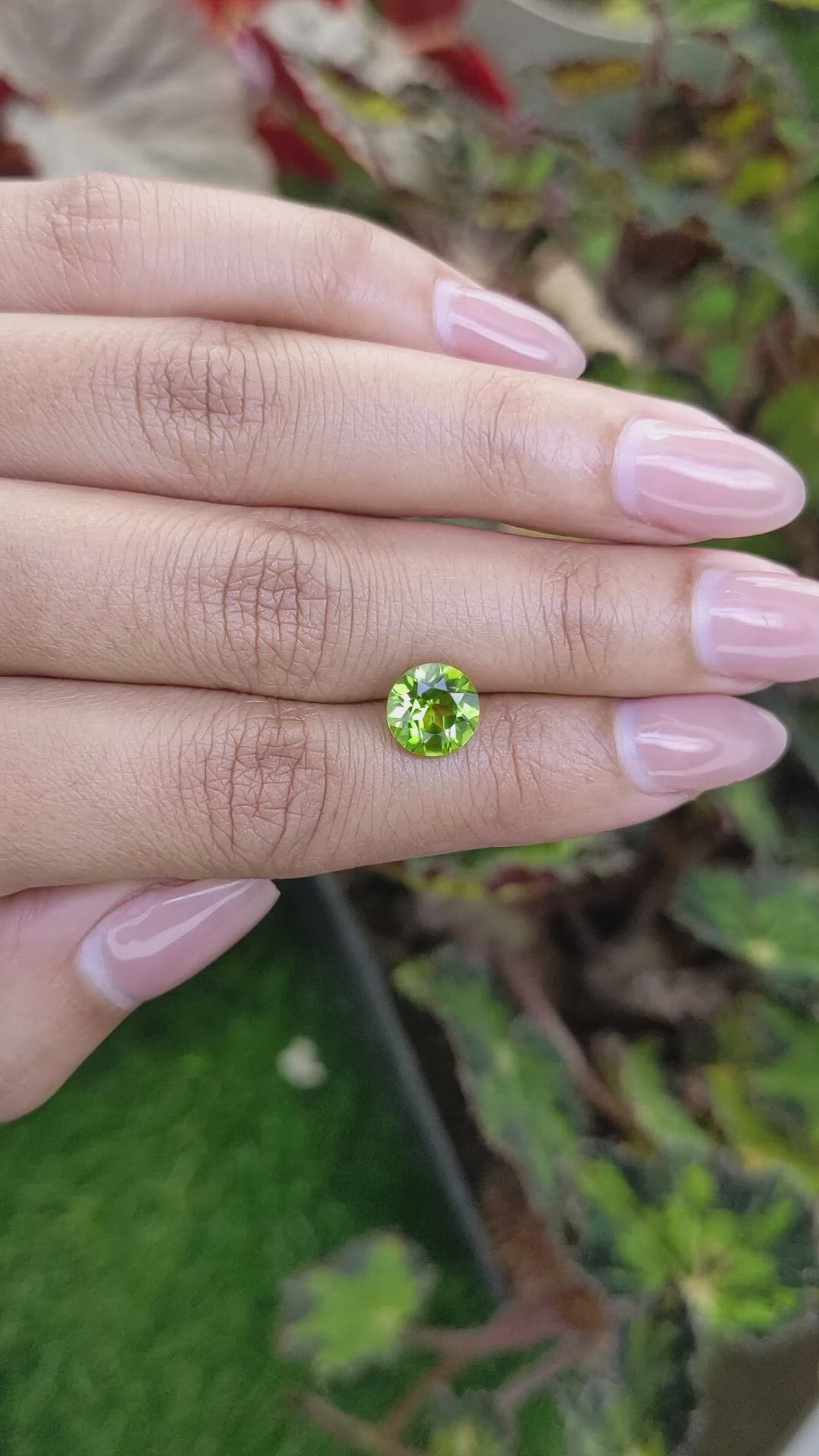 2.20 Ct. Yellowish Green Peridot from Pakistan Size Video