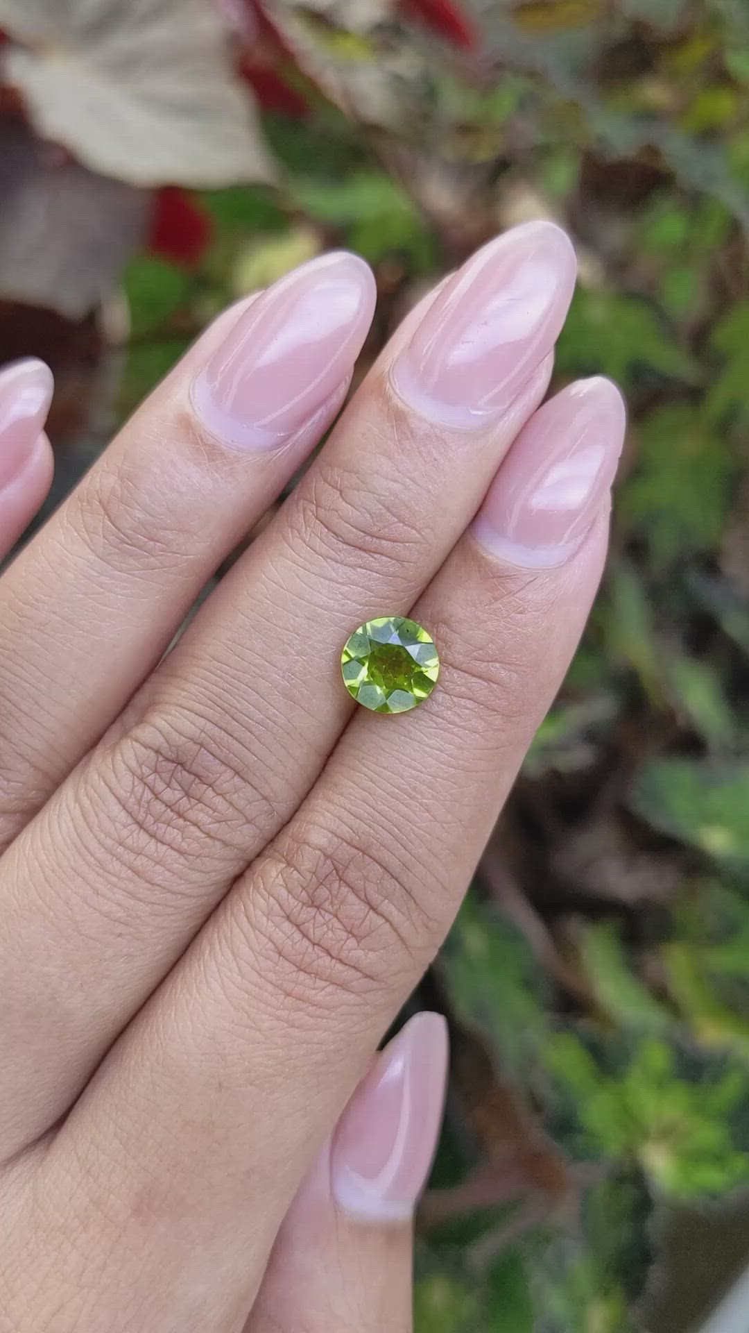 1.72 Ct. Yellowish Green Peridot from Pakistan Size Video